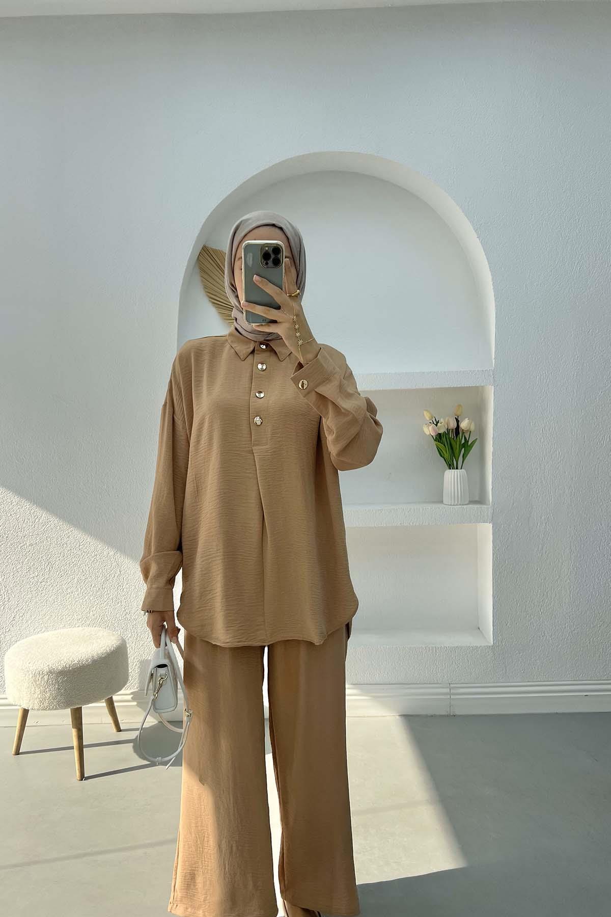 Düğmeli Takım Camel