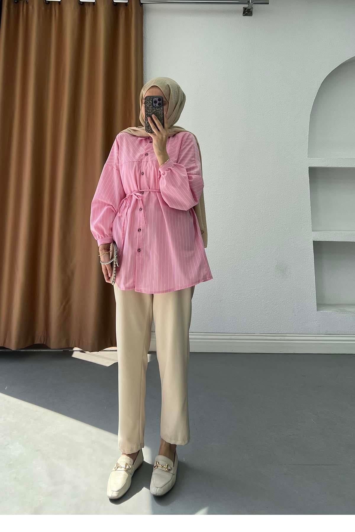 Düşük Omuzlu Modern Çizgili Gömlek Pembe