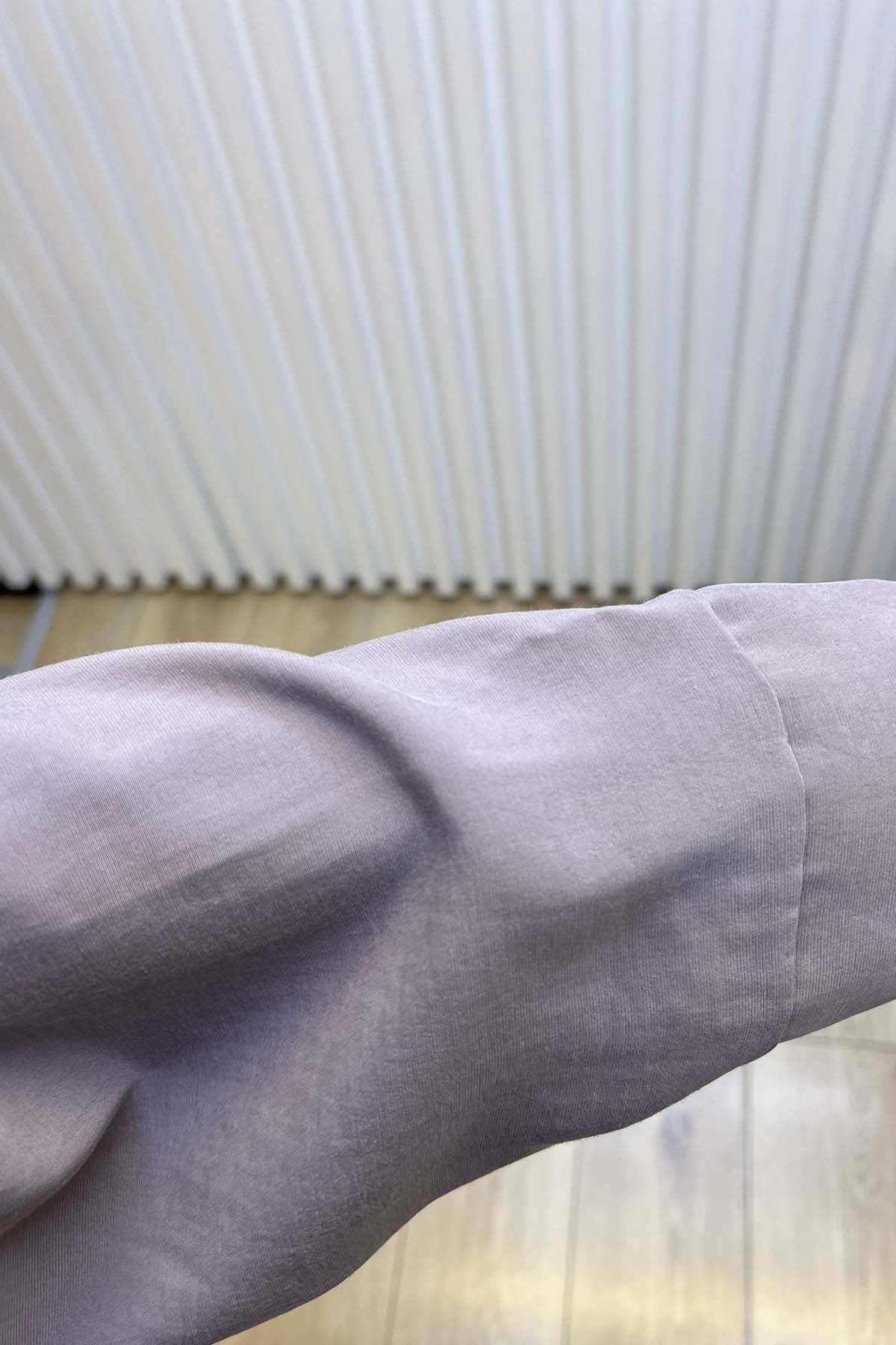 Eteği Gold Detaylı Gömlekli Takım Taş