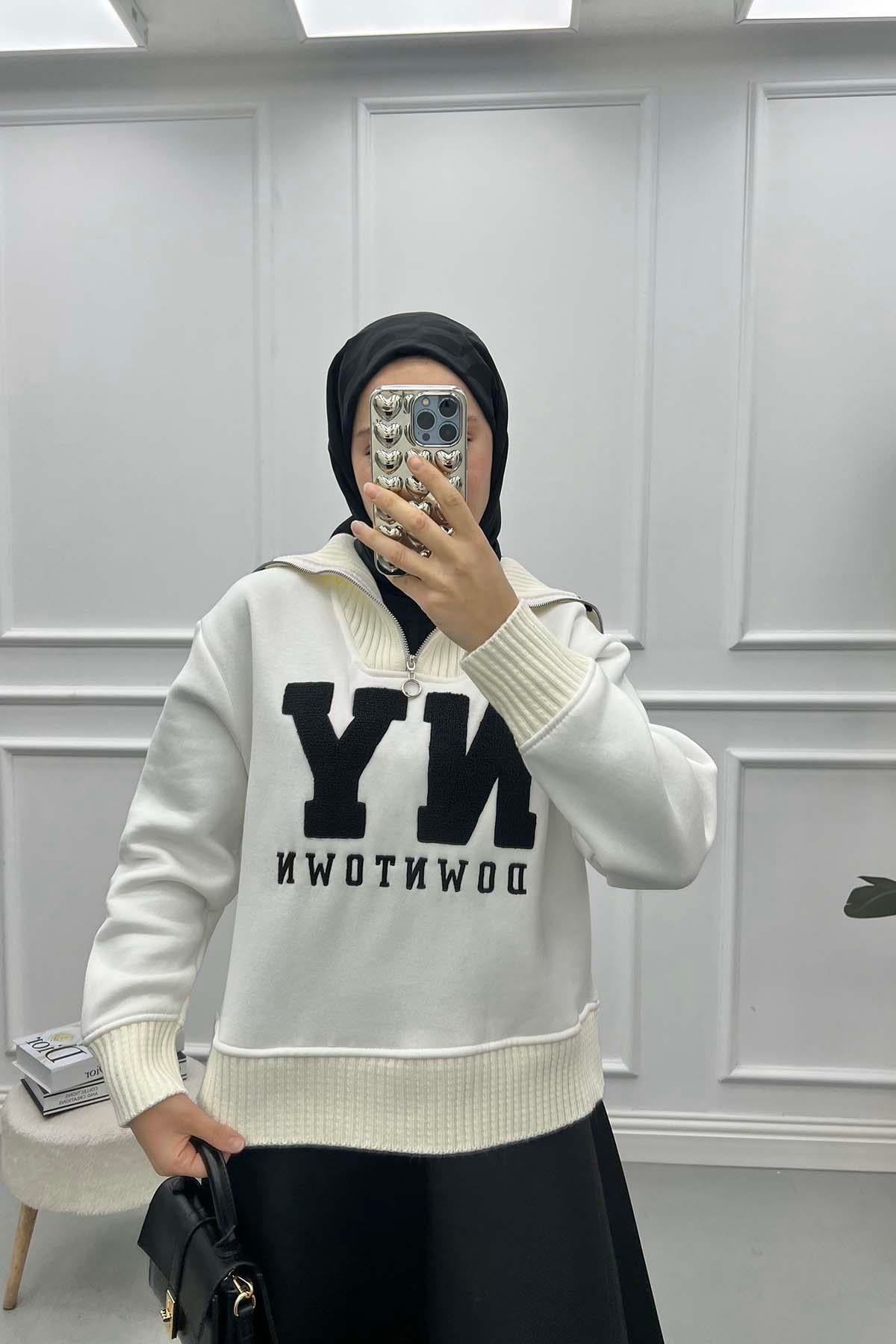 Fermuarlı Yazılı Sweatshirt Beyaz