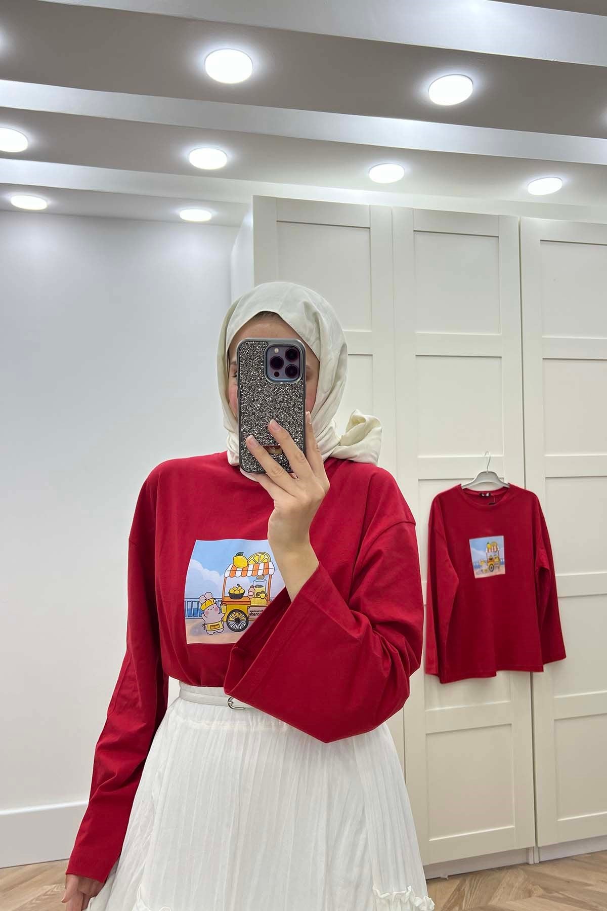 Figür Baskılı Rahat Kalıp Sweat Kırmızı
