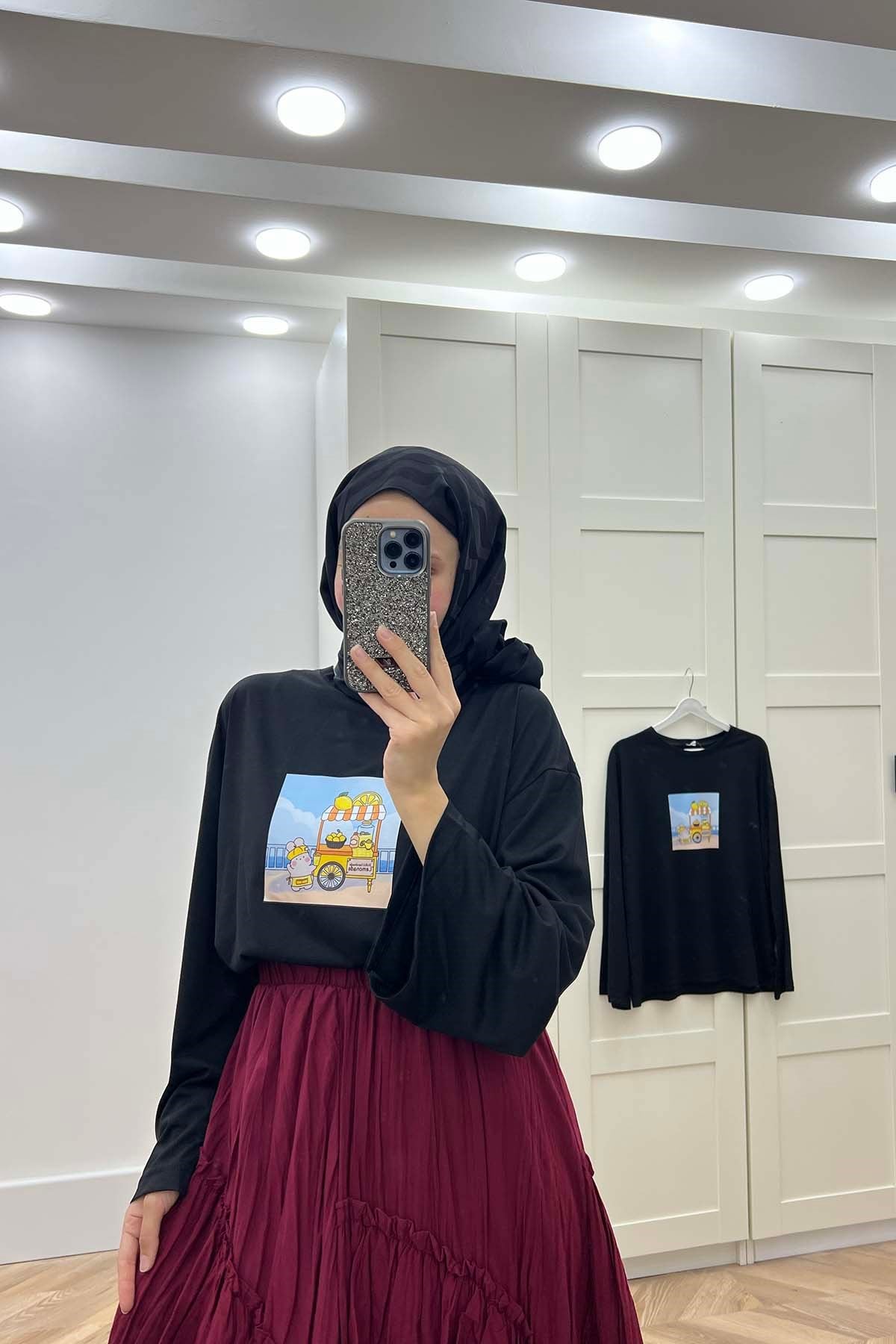 Figür Baskılı Rahat Kalıp Sweat Siyah