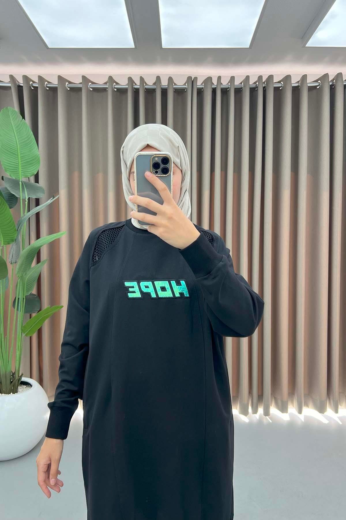 File Ve Hologram Detaylı Tunik Siyah