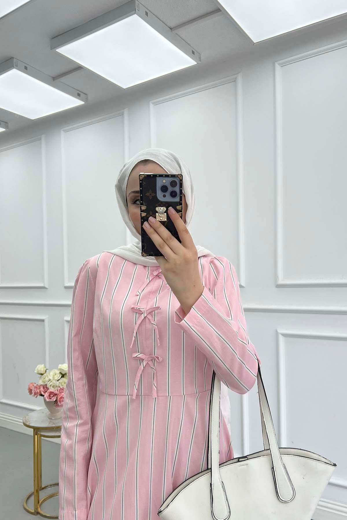 Fiyon Detaylı Çizgili Elbise Pembe