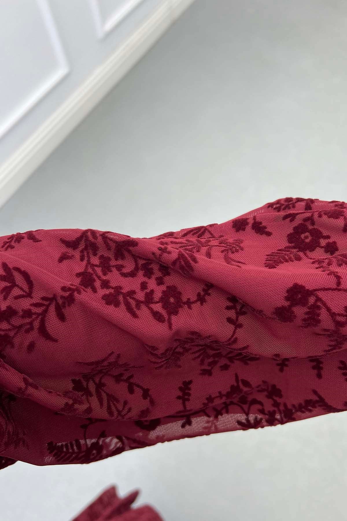Floral Desenli Önü Pileli Kemerli Şık Takım Bordo