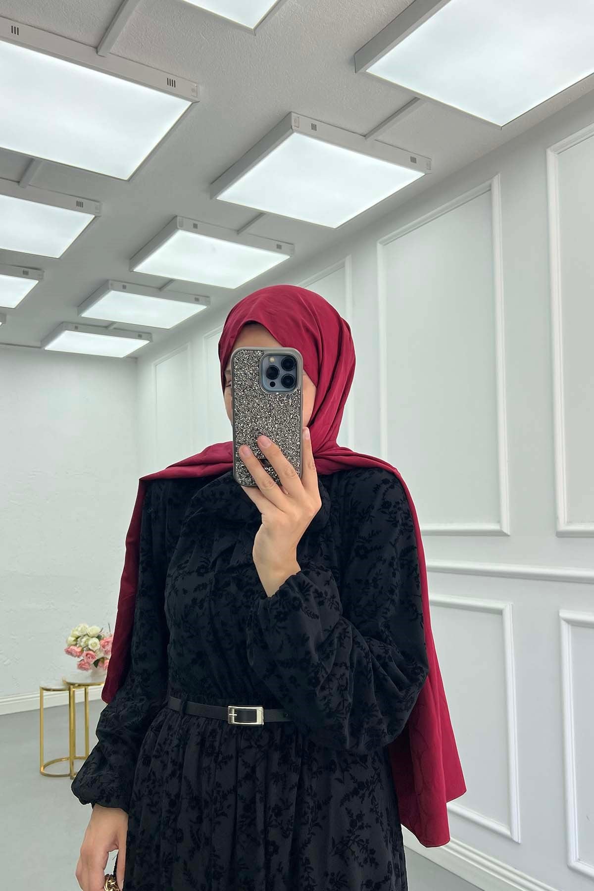 Floral Desenli Önü Pileli Kemerli Şık Takım Siyah