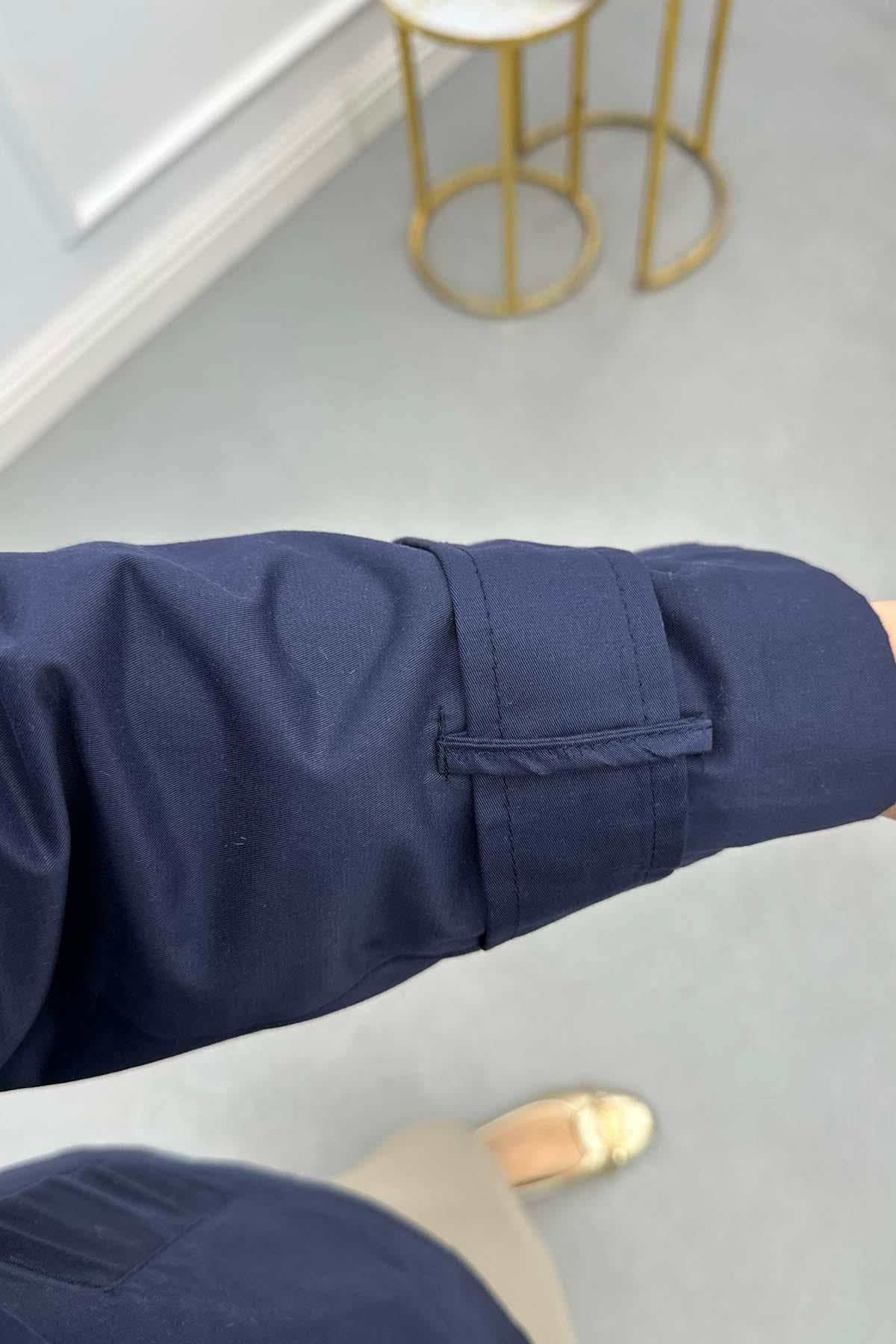 Geniş Yaka Kısa Trençkot Lacivert