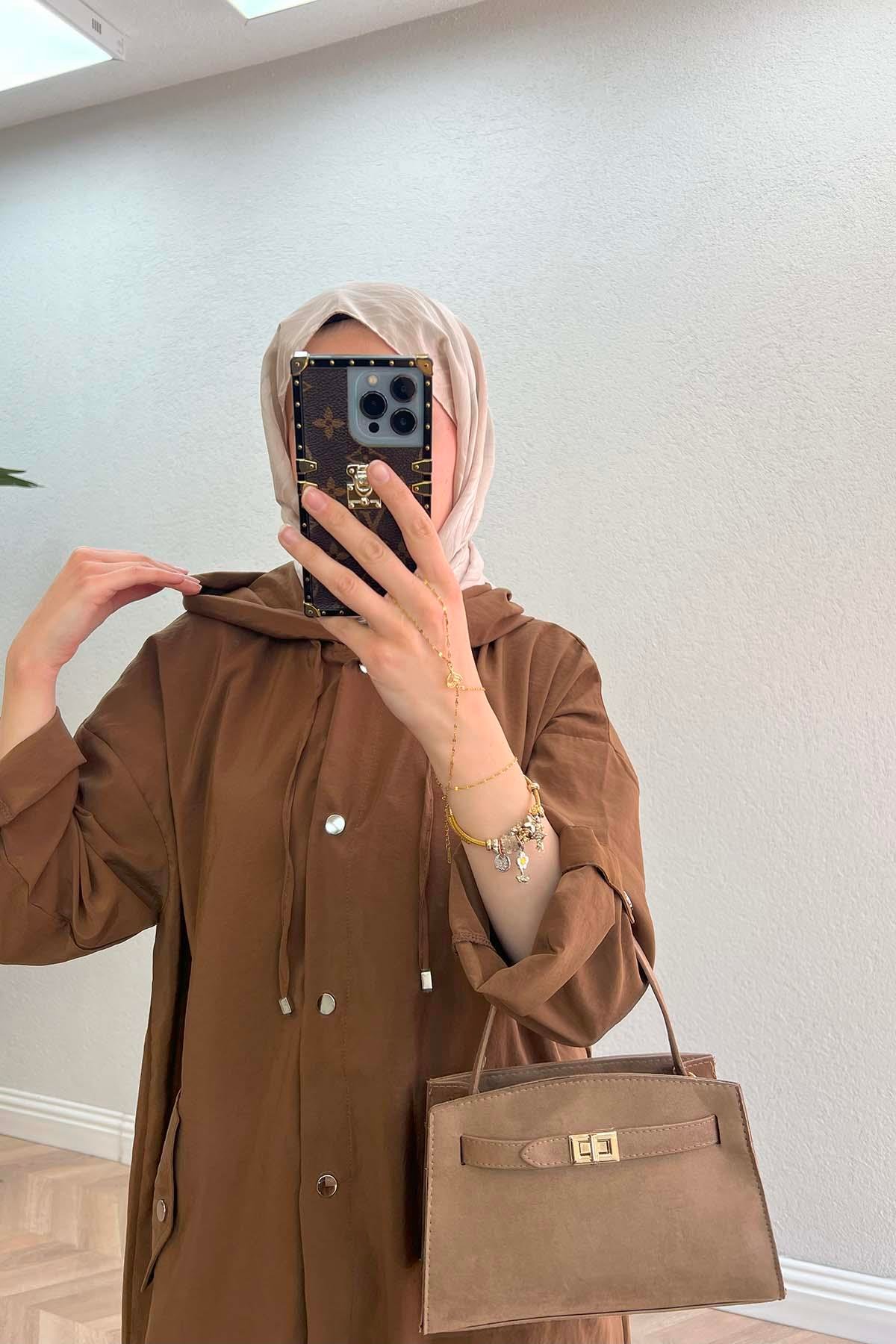 Gümüş Çıt Çıt Detaylı Kap Kahve