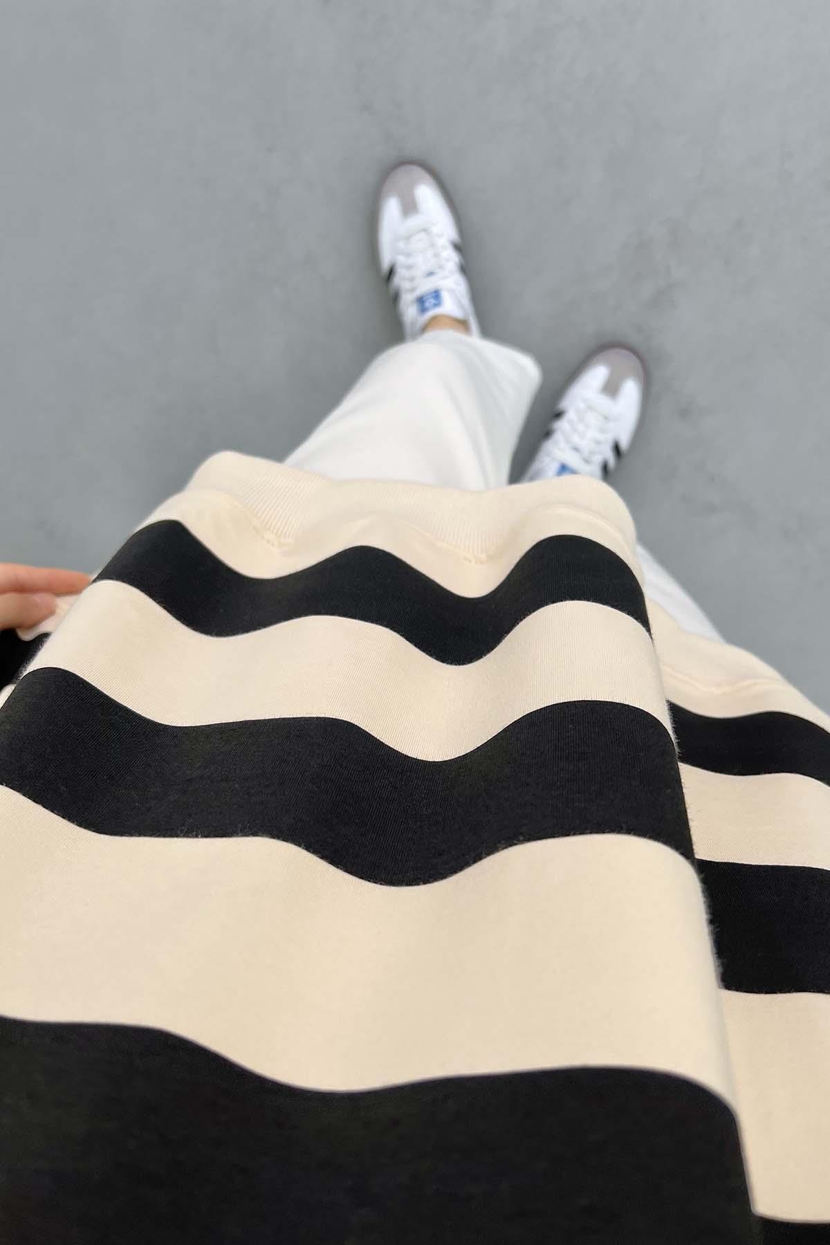 Kalın Çizgili Oversize Sweatshirt Siyah