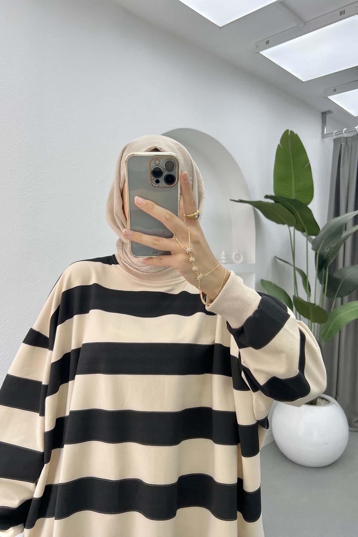 Kalın Çizgili Oversize Sweatshirt Siyah