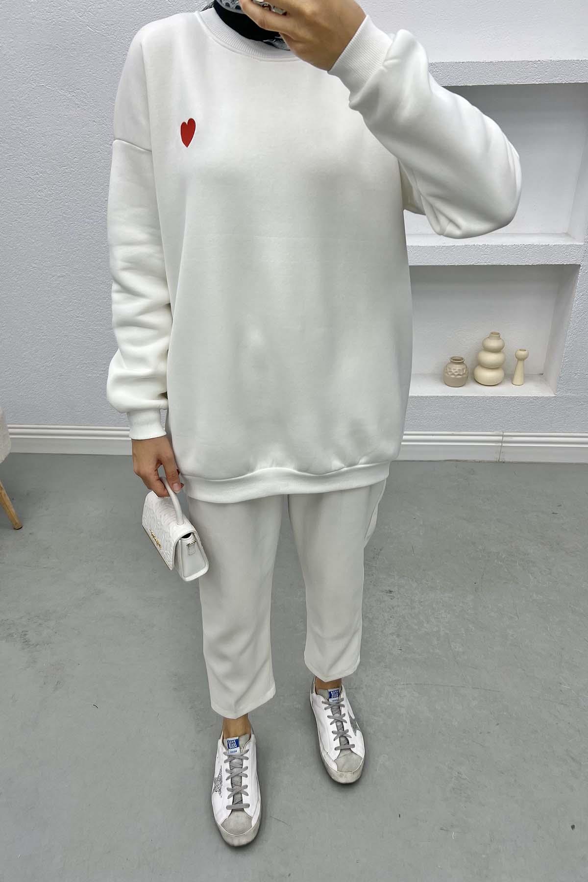 Kalpli Üç İplik Sweatshirt Beyaz