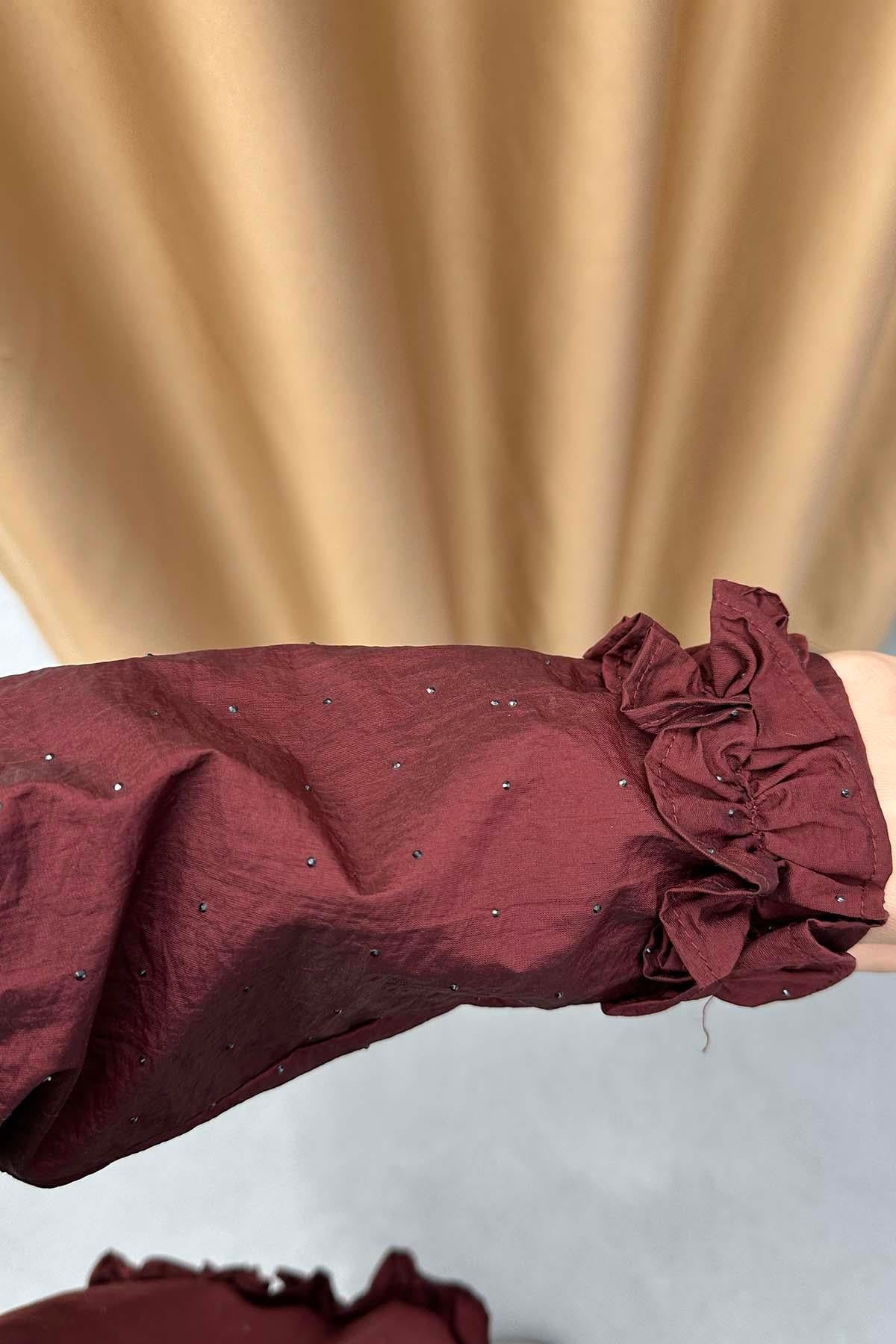 Kapüşonlu Taş Detaylı Yağmurluk Bordo