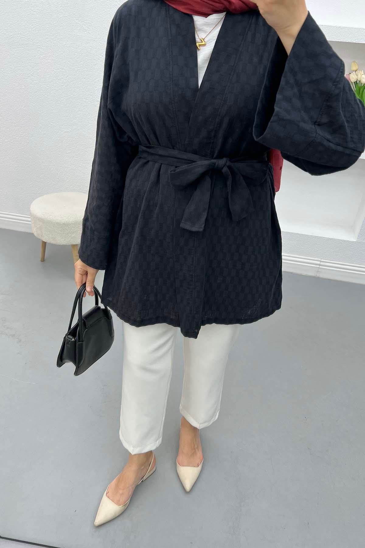 Kare Desenli Kuşaklı Kimono Siyah