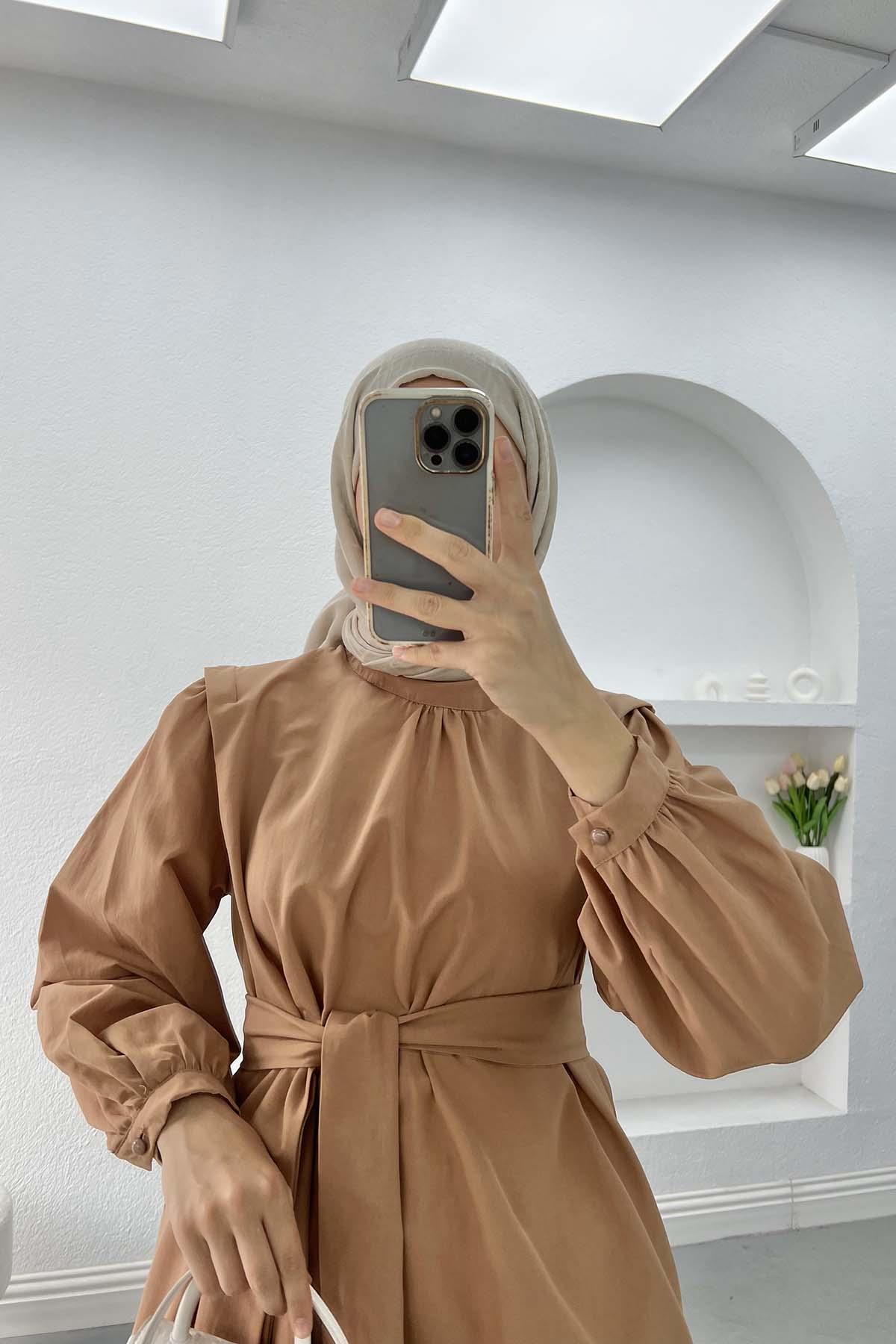 Kol Detaylı Kuşaklı Gömlek Camel