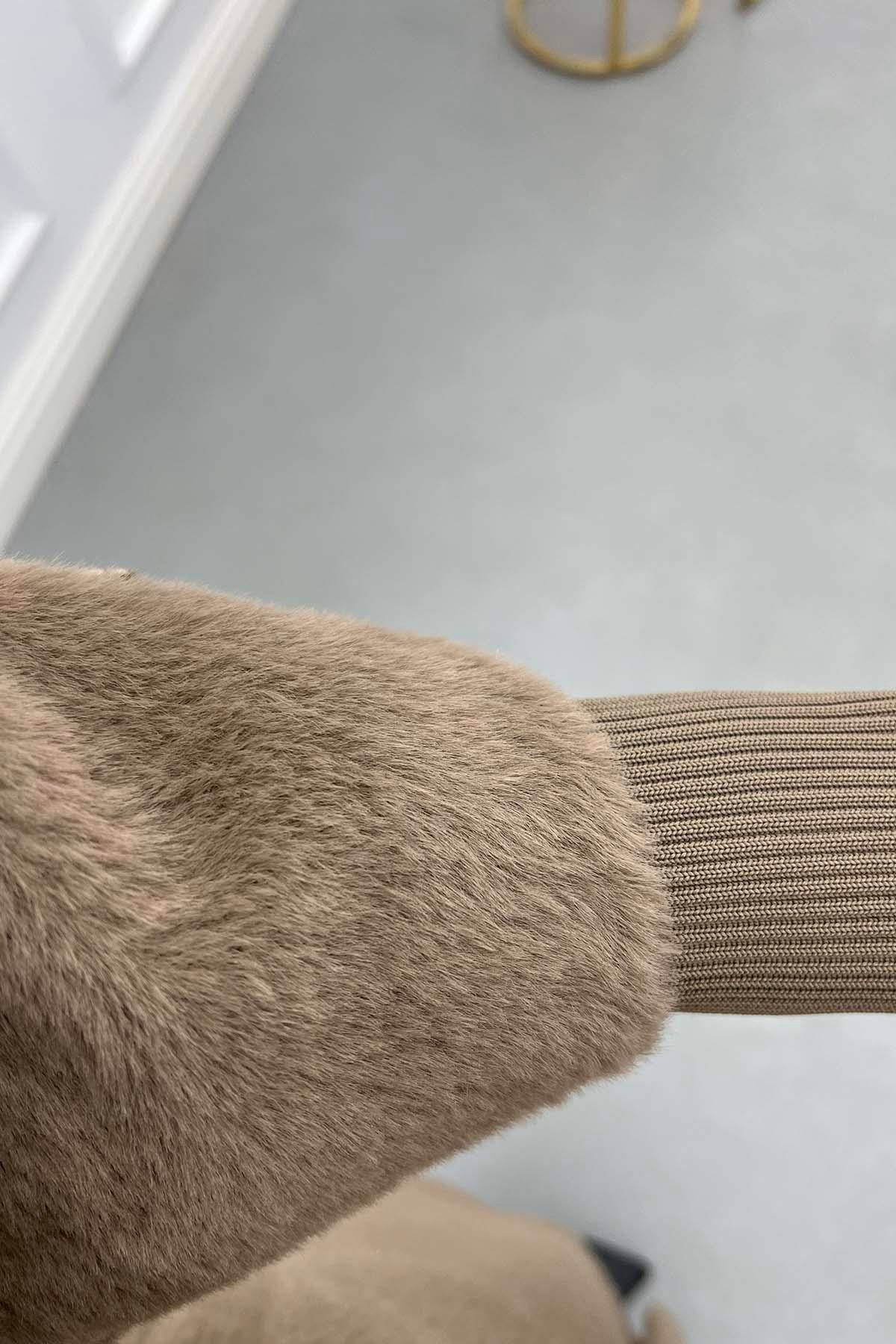 Kol ve Düğme Detaylı Angora Kaban Kahve