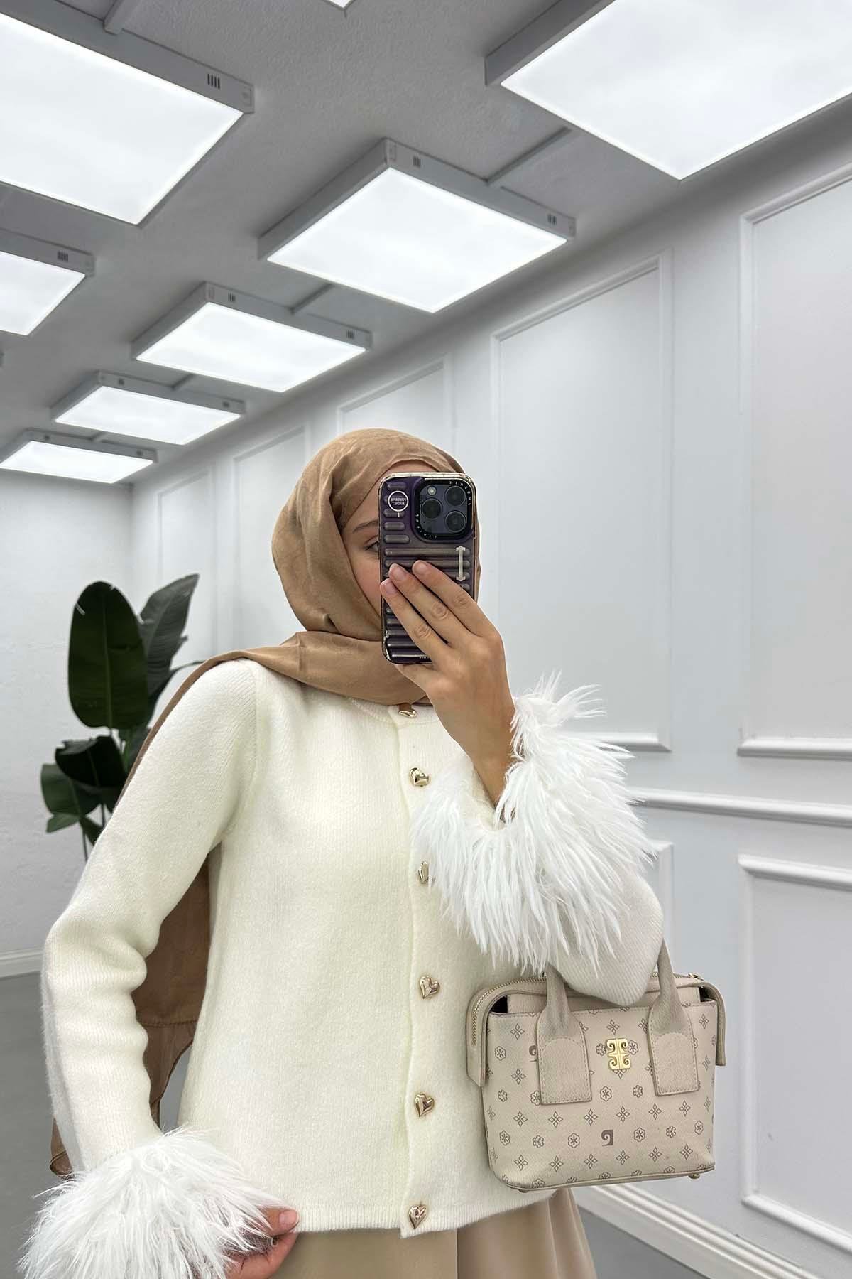 Kol ve Düpme Detaylı Hırka Beyaz