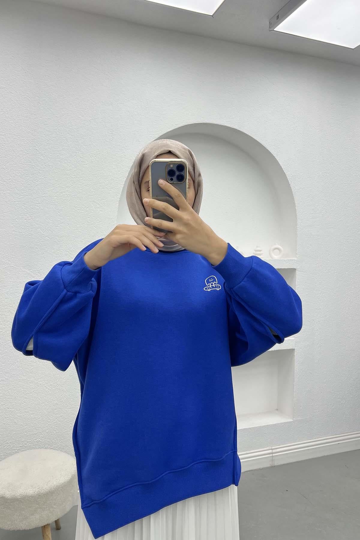 Kol Yırtmaçlı Üç İplik Sweatshirt Saks Mavi