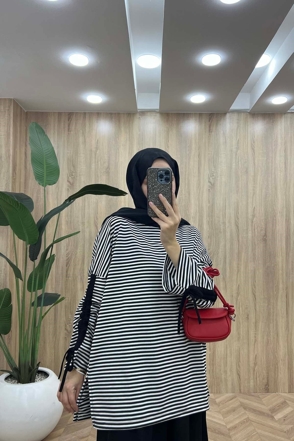 Kolları İp Detaylı Çizgili Riba Sweatshirt Siyah