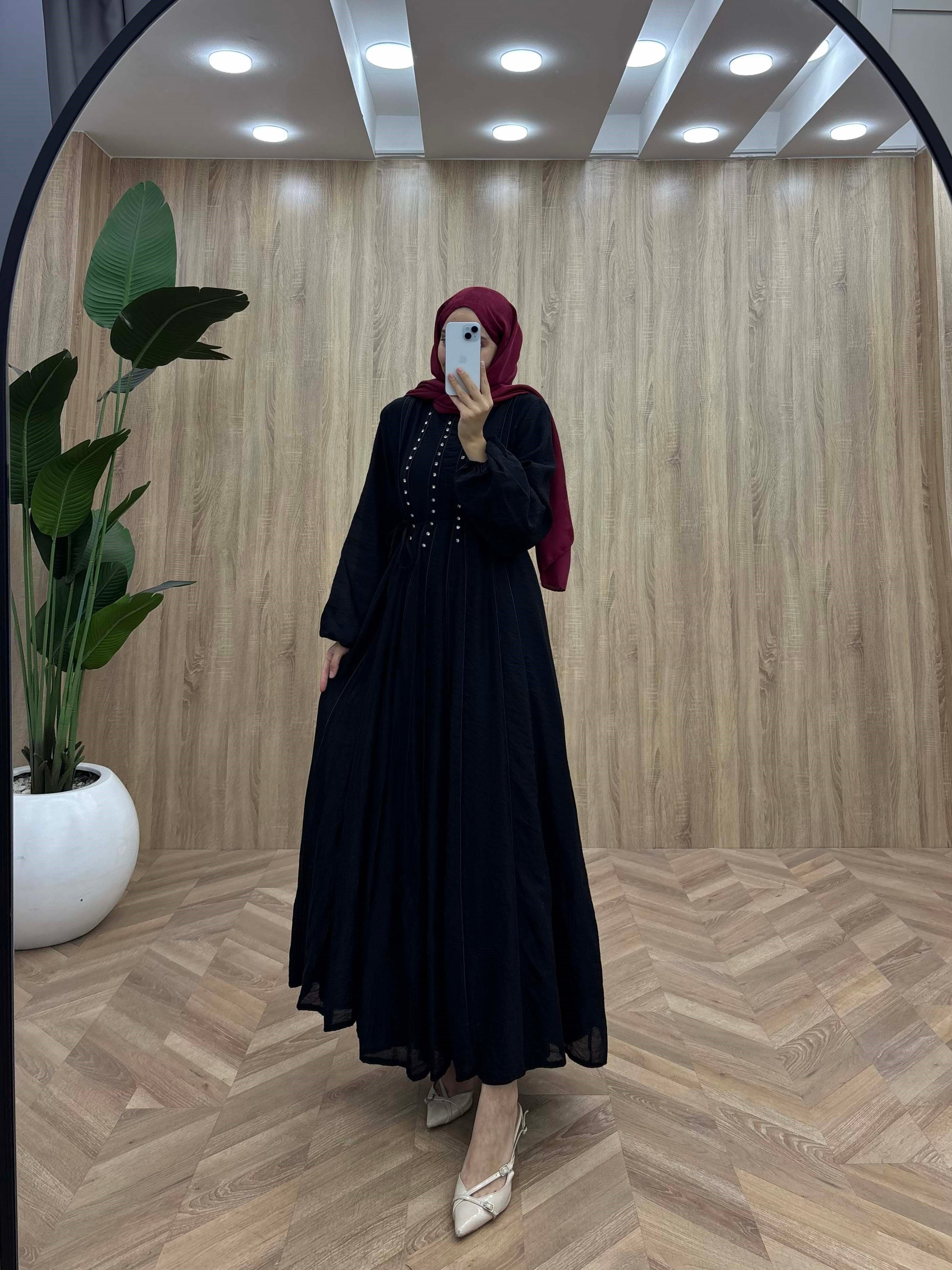 Kristal Şıklığı Boydan Şeritli Kuşaklı Elbise Siyah