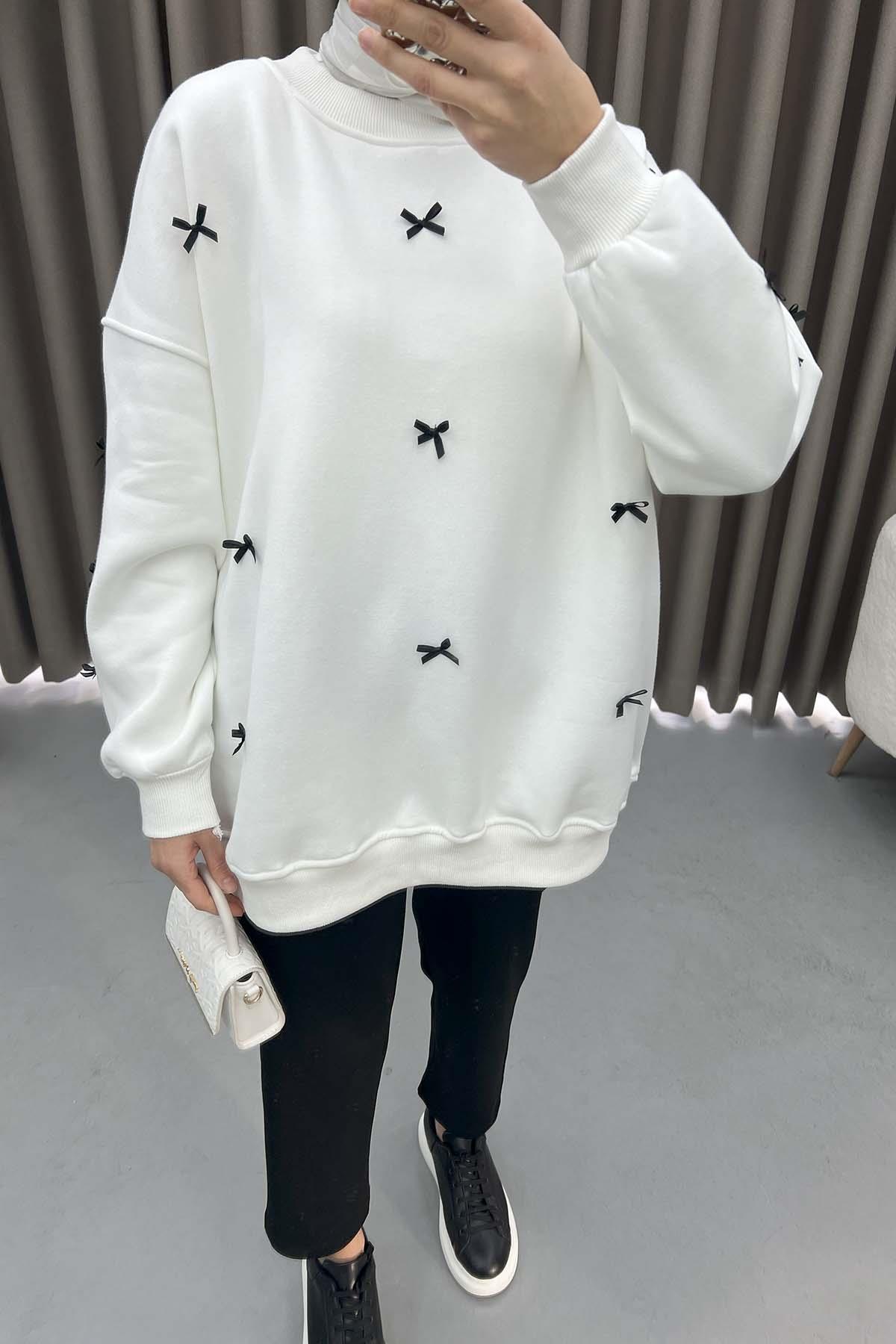 Kurdeleli Sweatshirt Beyaz