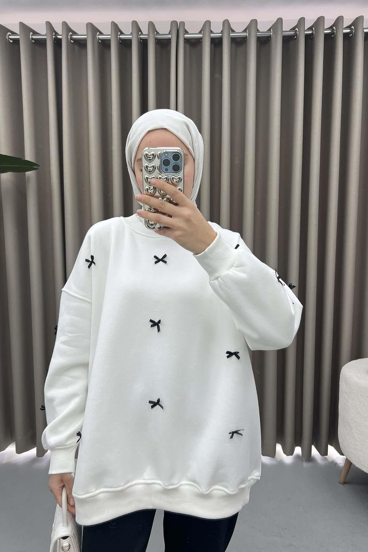 Kurdeleli Sweatshirt Beyaz