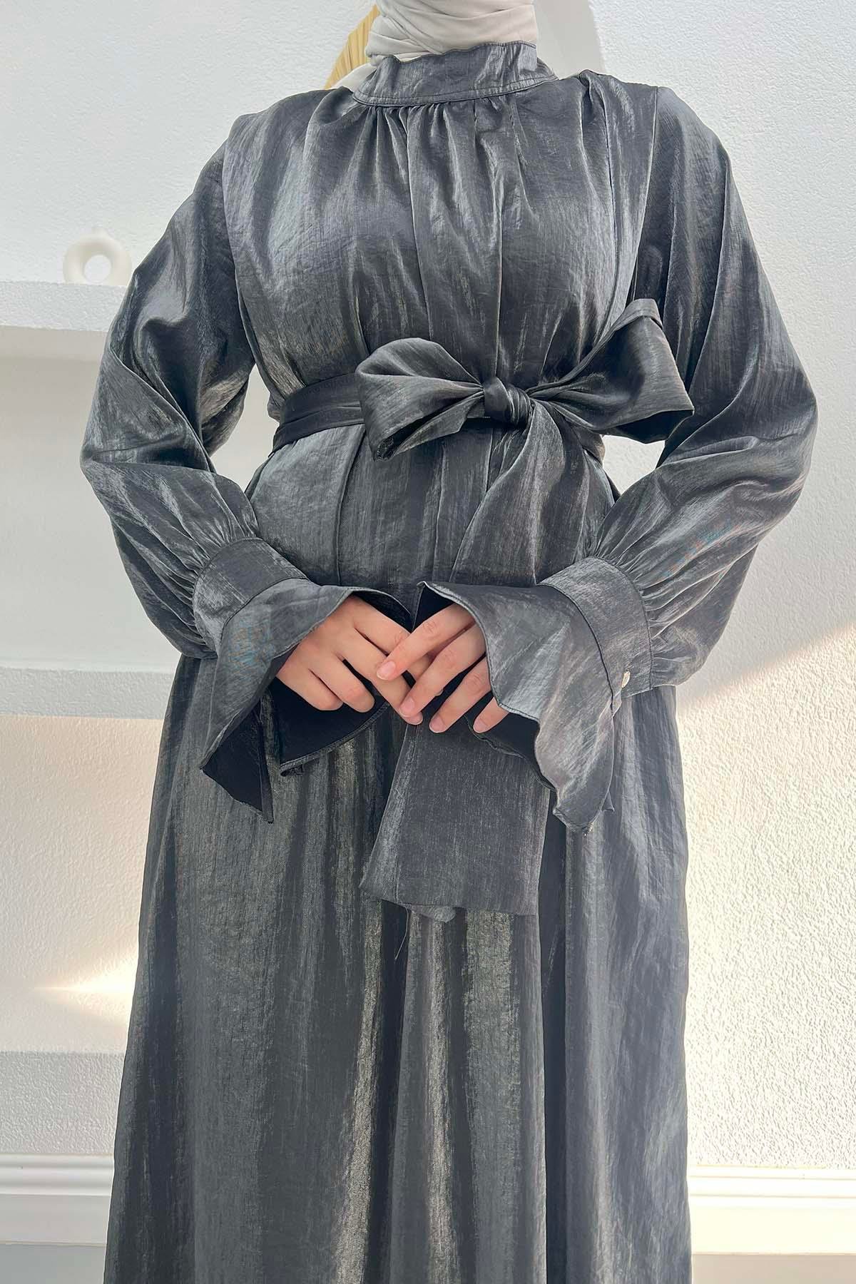 Kuşaklı Parlak Elbise Siyah