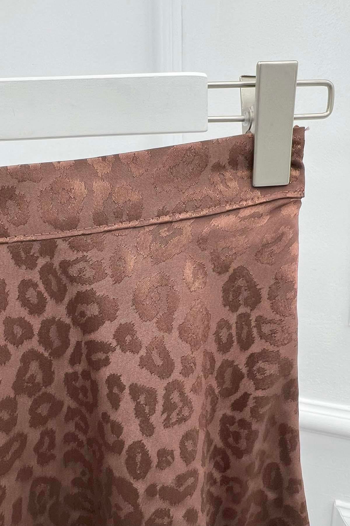 Leopar Desen Saten Etek Kahve