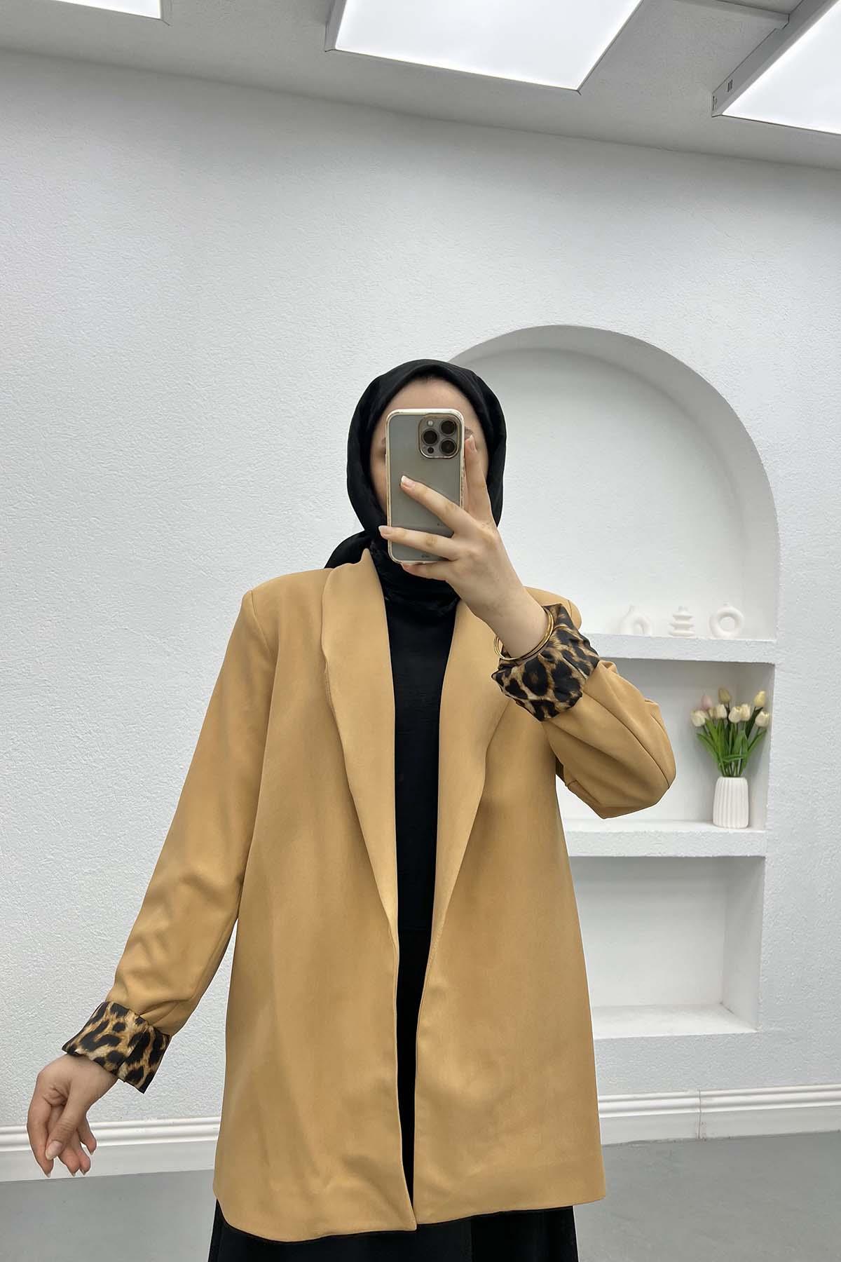Leopar Desenli Ceket Camel