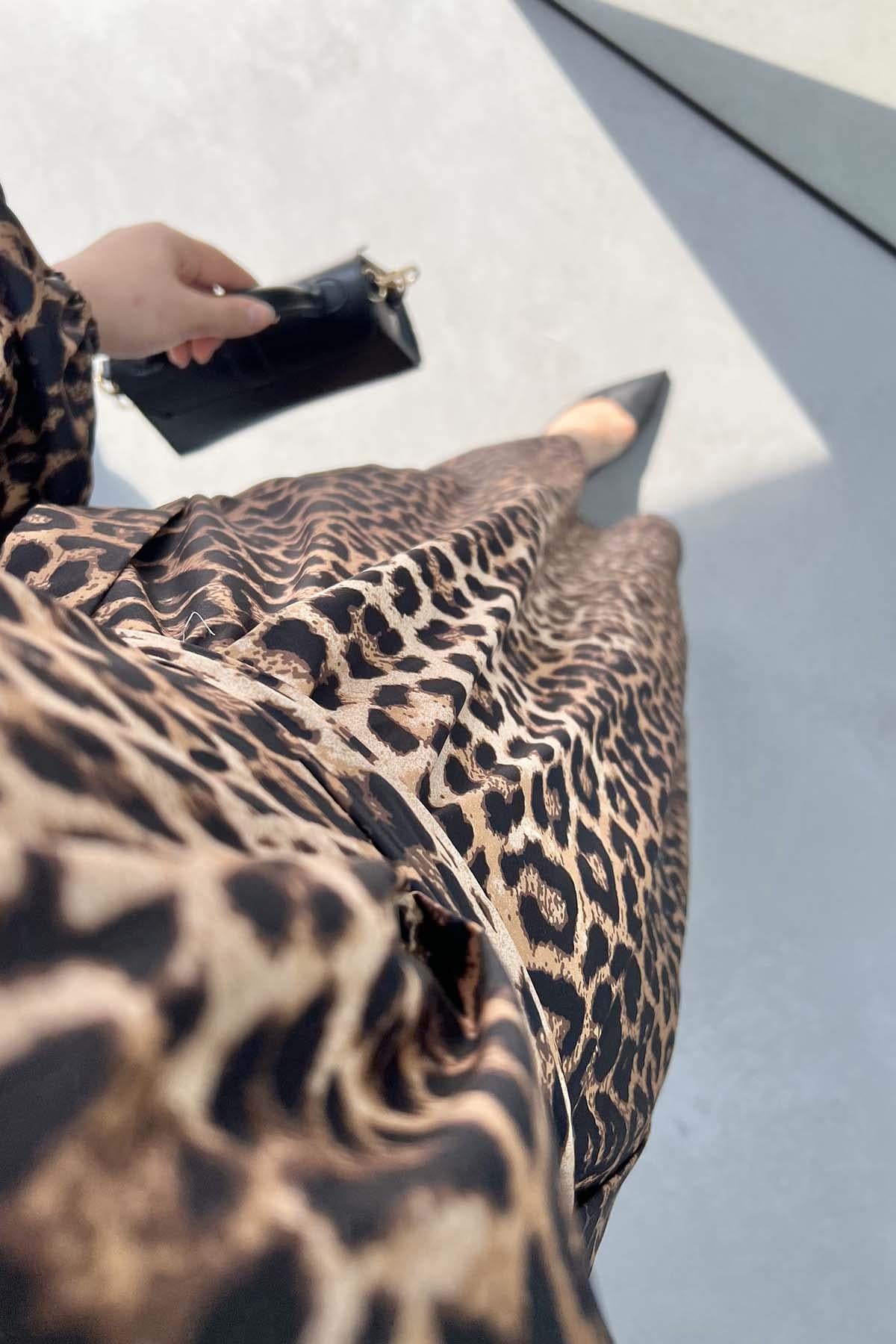 Leopar Desenli Elbise Siyah
