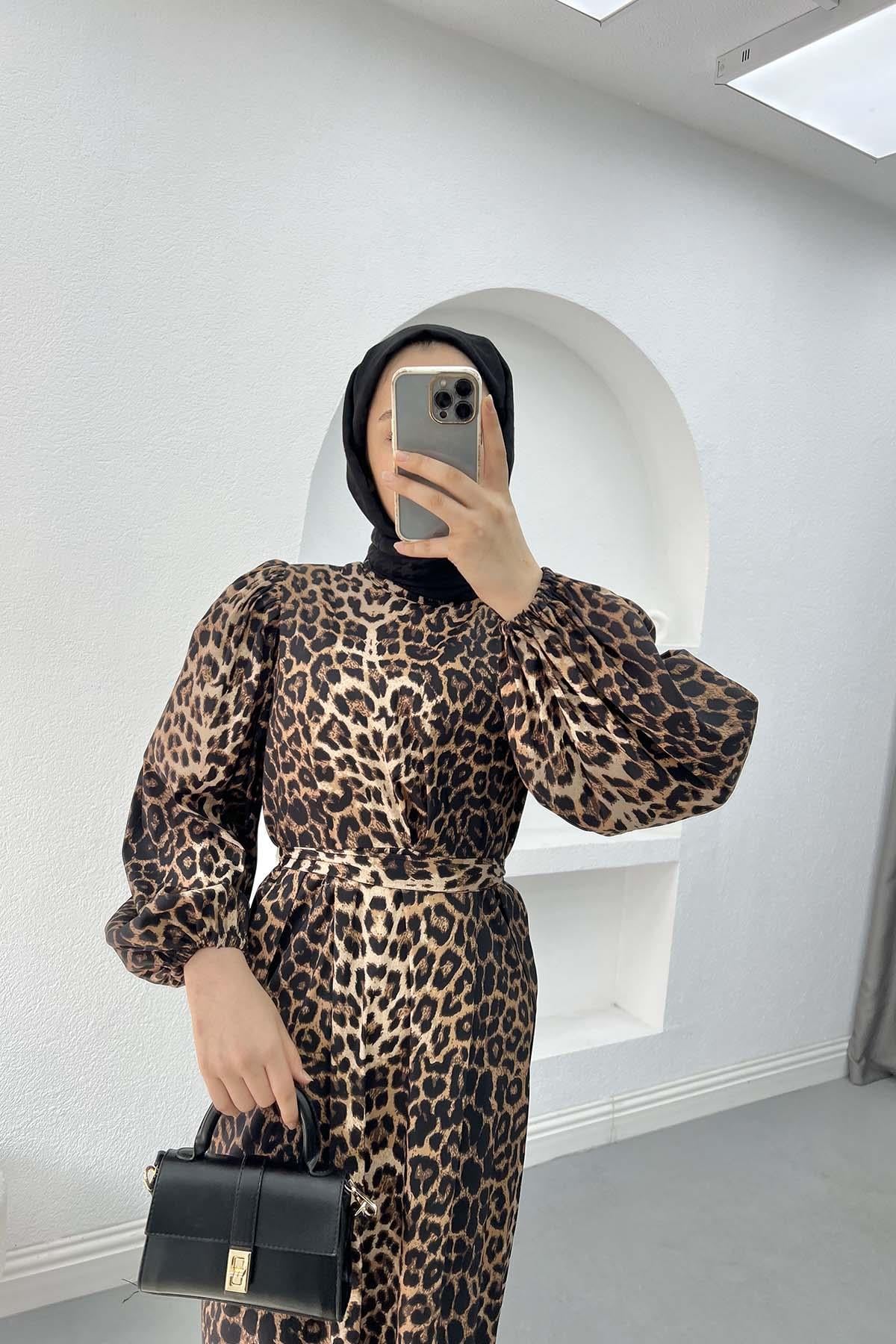 Leopar Desenli Elbise Siyah