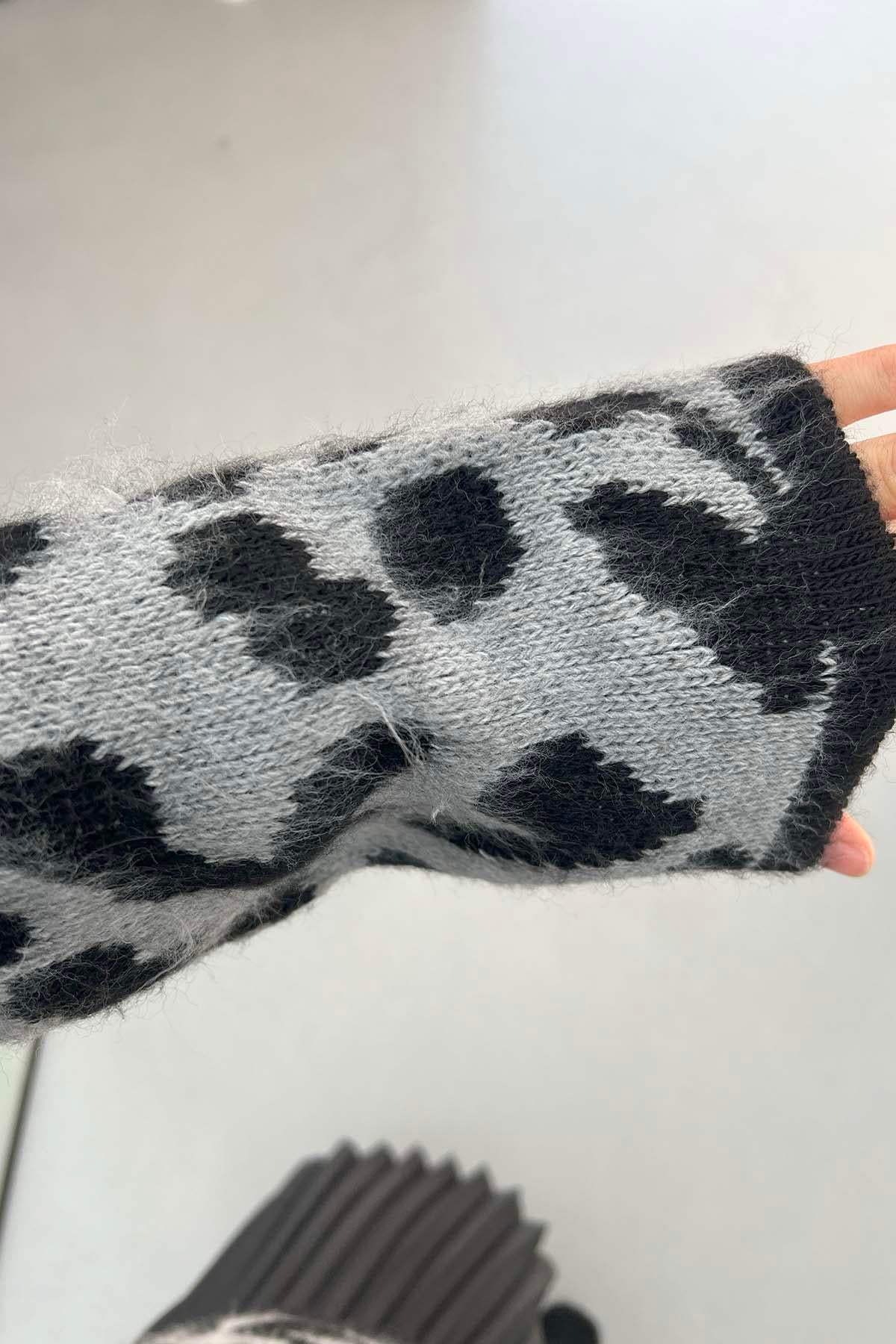 Leopar Desenli Hırka Gri
