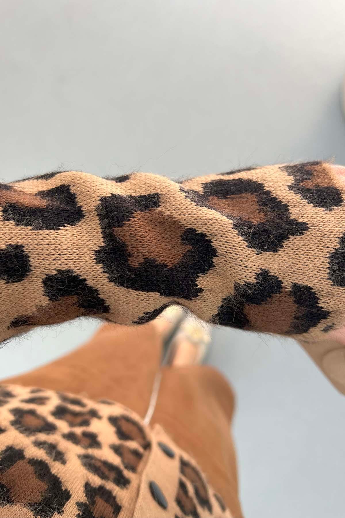 Leopar Desenli Hırka Sütlü Kahve