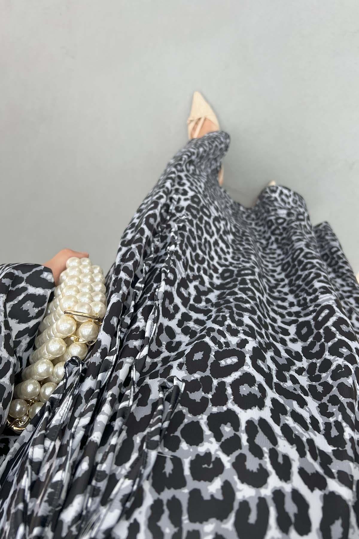 Leopar Desenli Saten Elbise Siyah