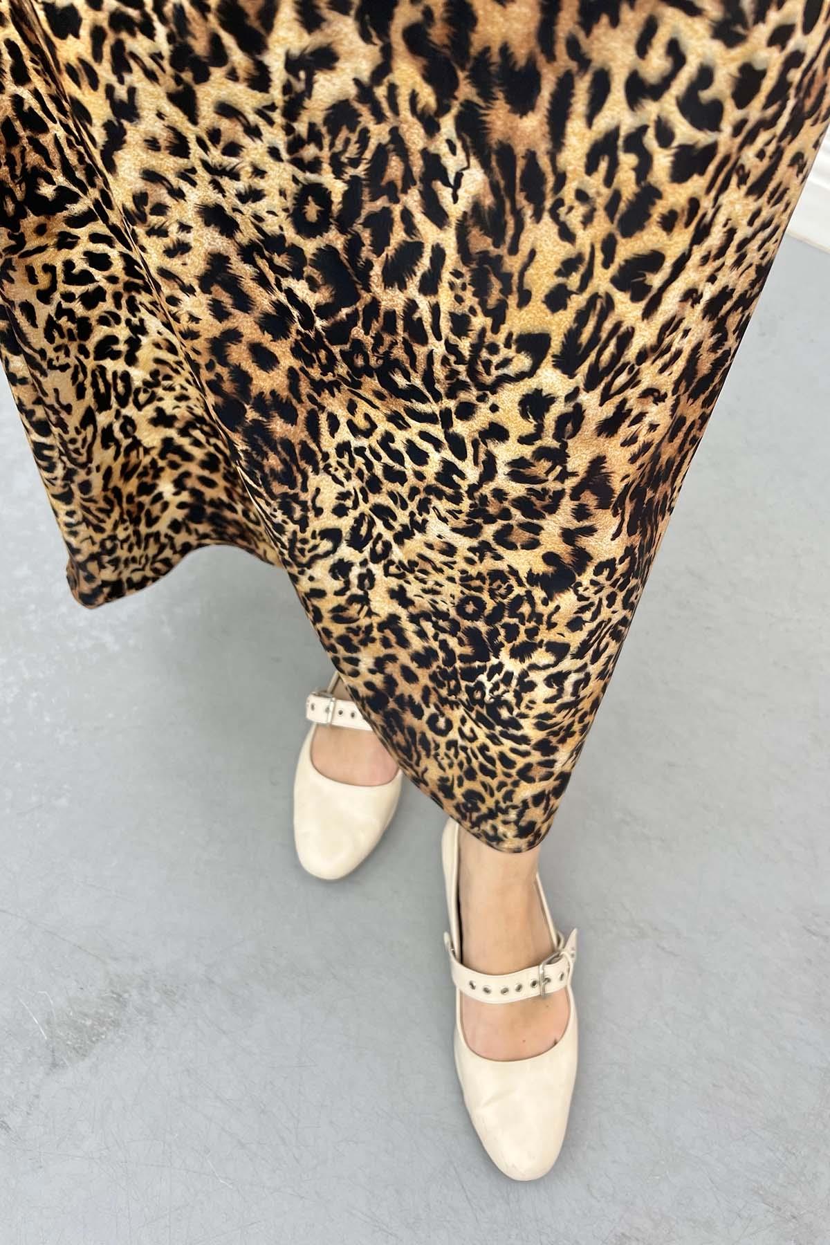Leopar Desenli Saten Etek Leopar