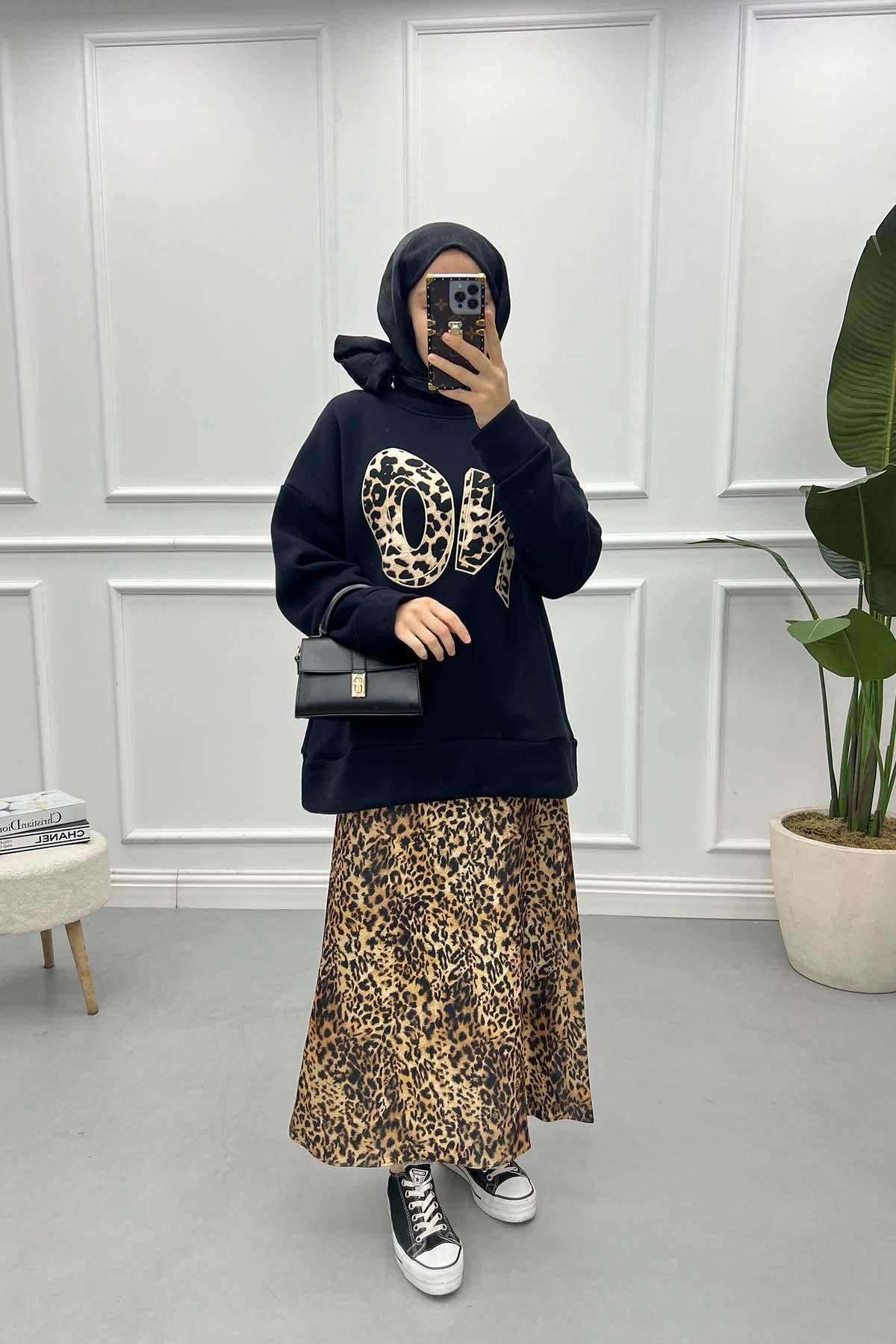 Leopar Yazılı Üç İplik Sweatshirt Siyah