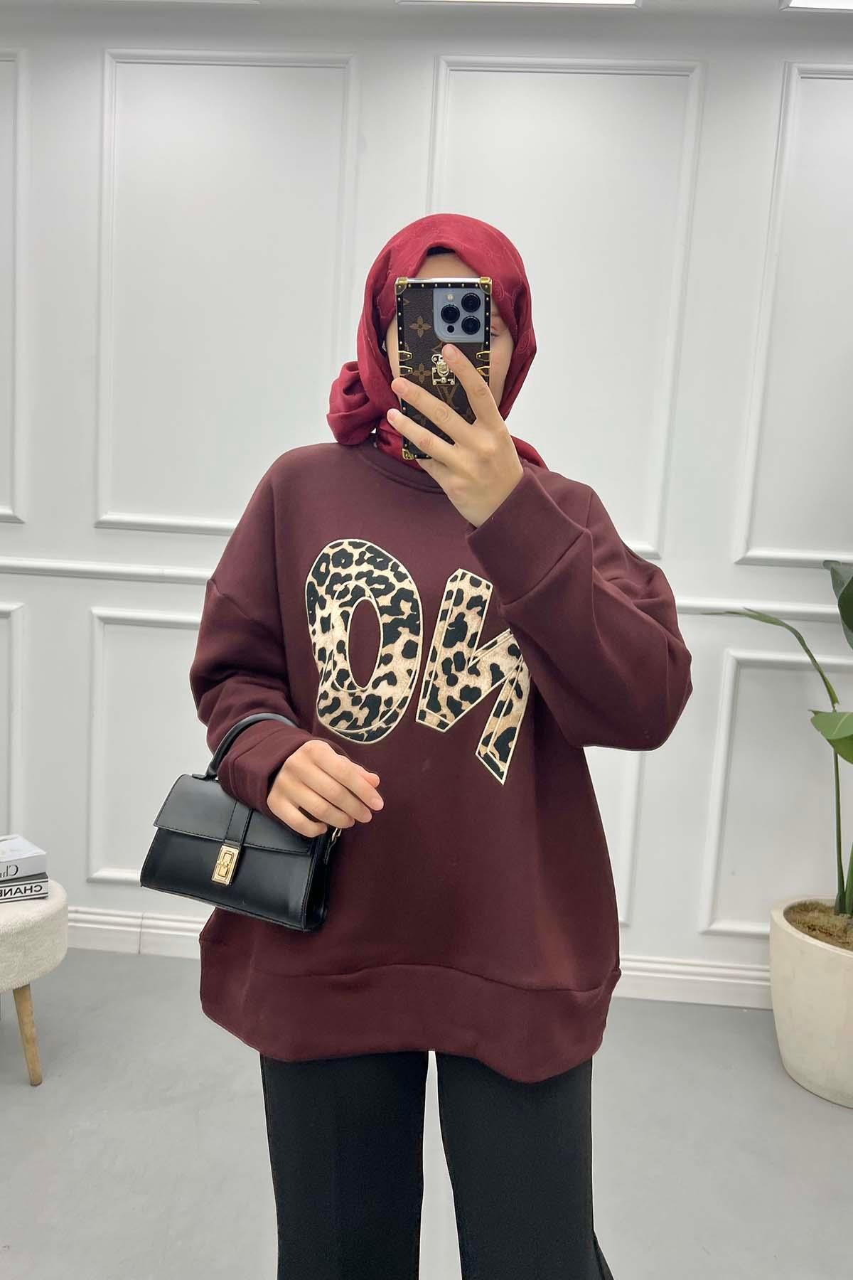 Leopar Yazılı Üç İplik Sweatshirt Vişne Çürüğü