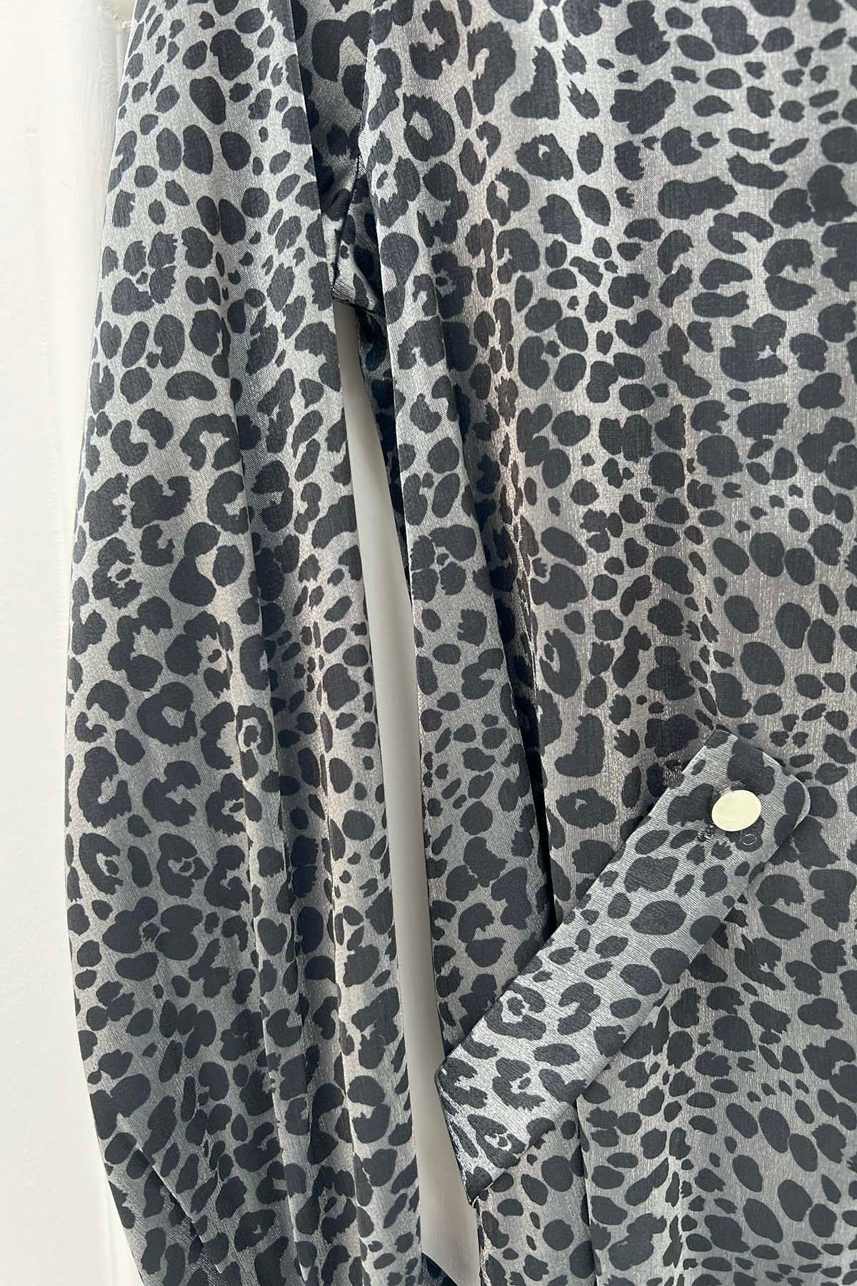 Leoparlı Fermuarlı Bluz Siyah