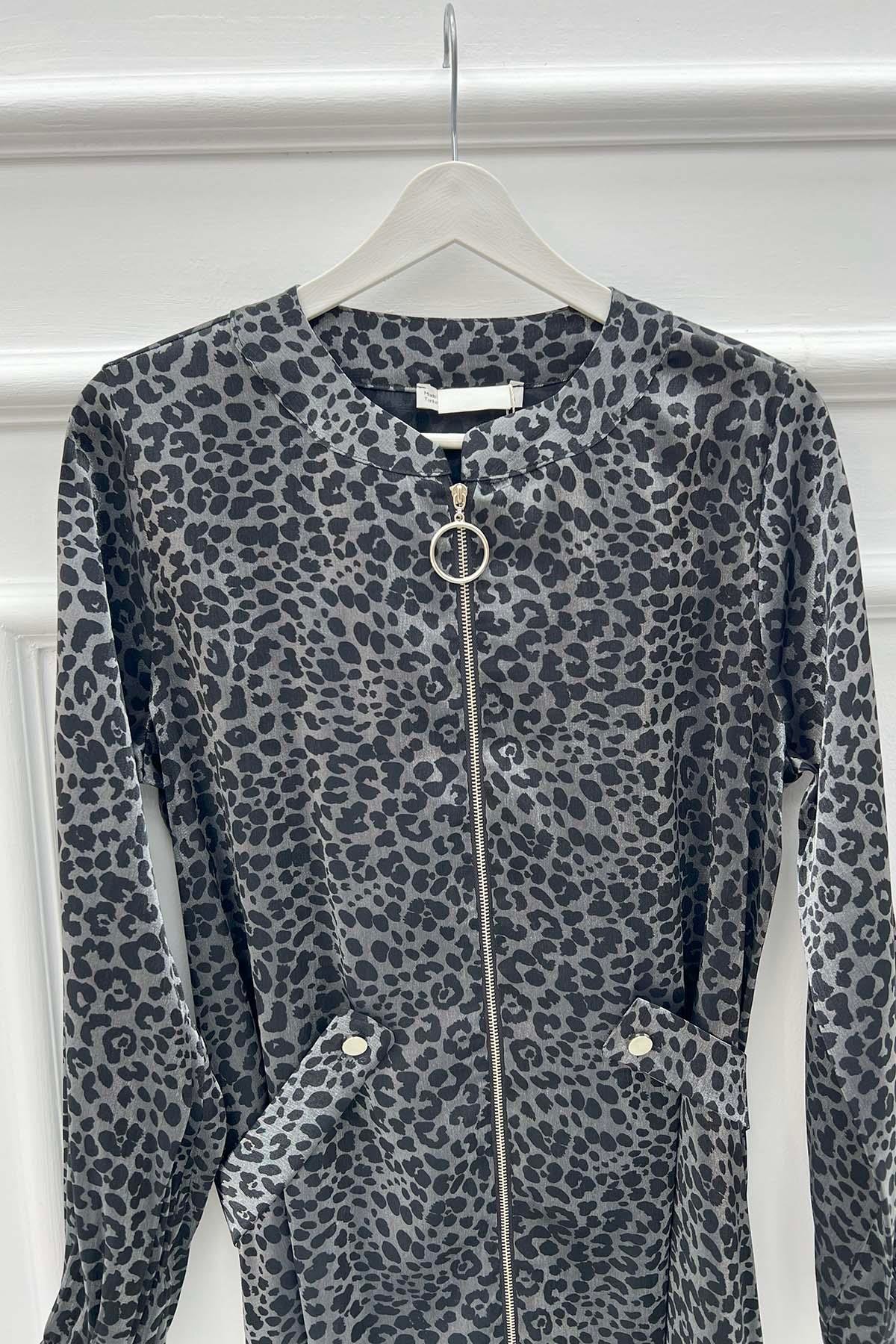 Leoparlı Fermuarlı Bluz Siyah