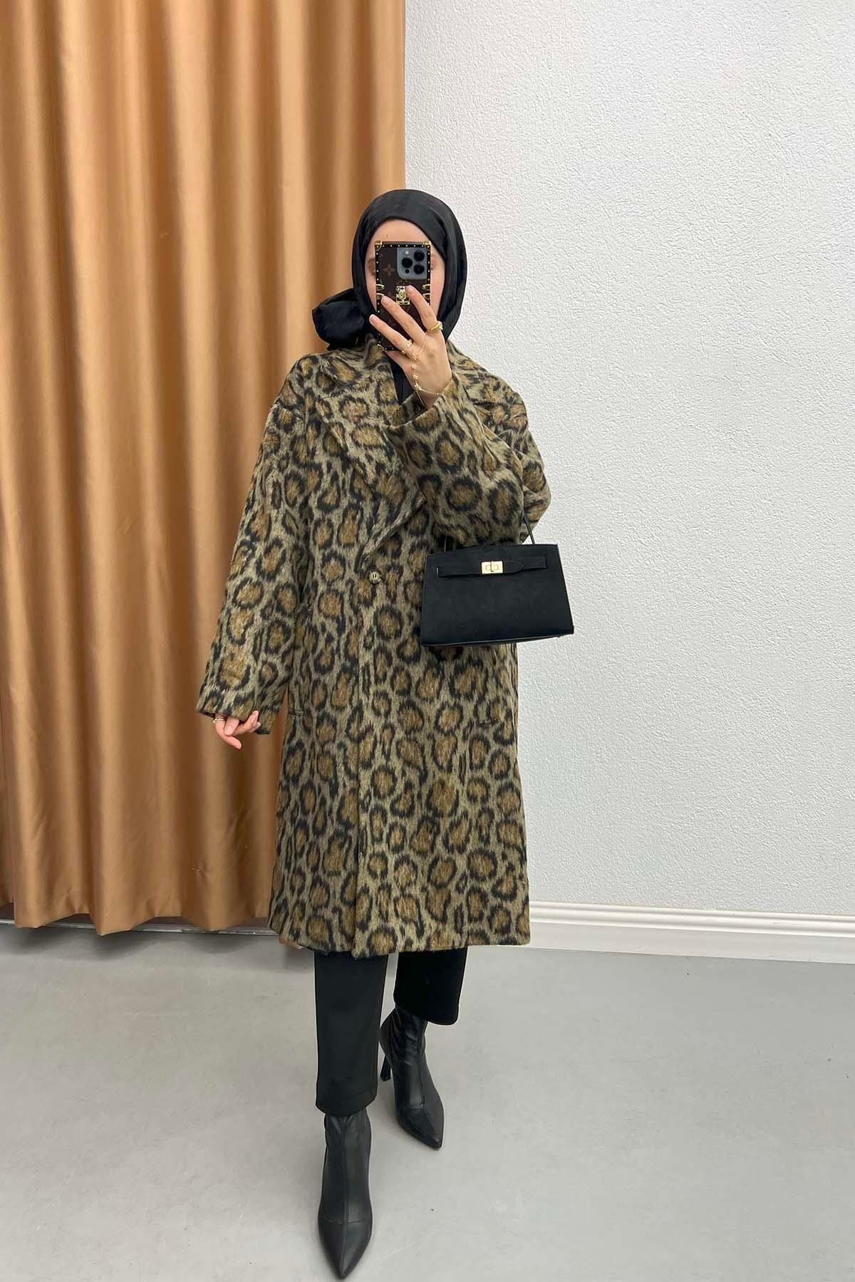 Leoparlı Uzun Kaşe Kaban Leopar