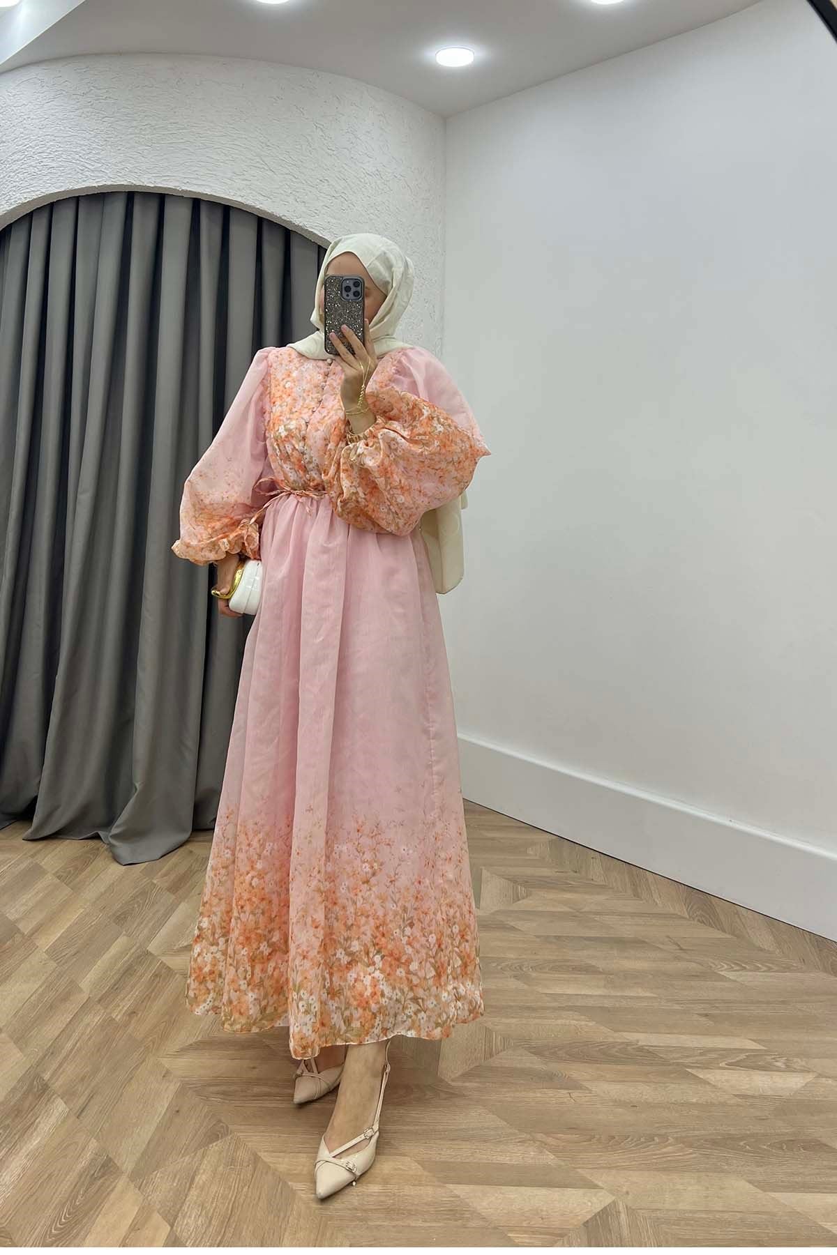 Lina Çiçek Desenli Fırfır Yakalı Maxi Elbise Pembe