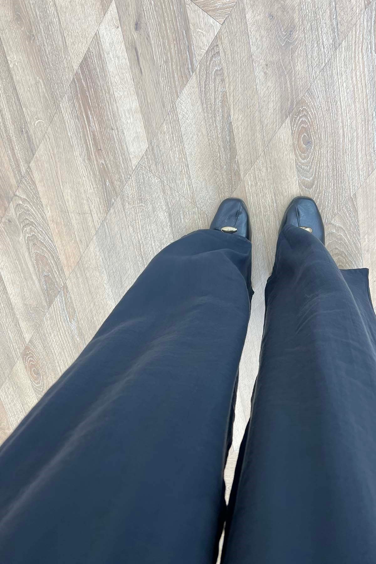 Lina Minimalist Belden Taşlı Fular Detaylı Pantolon Siyah