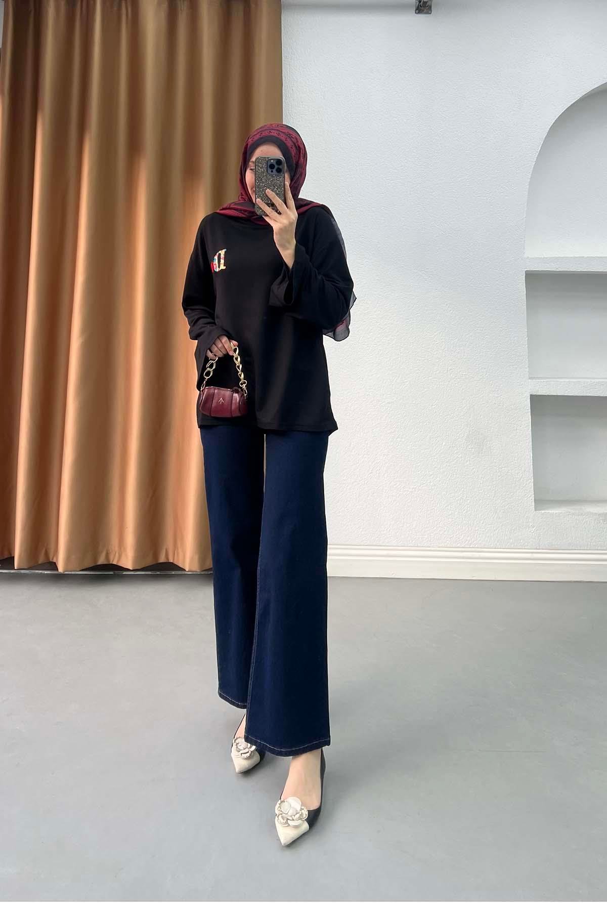 Love &  Letter Nakışlı Oversize Sweatshirt Siyah