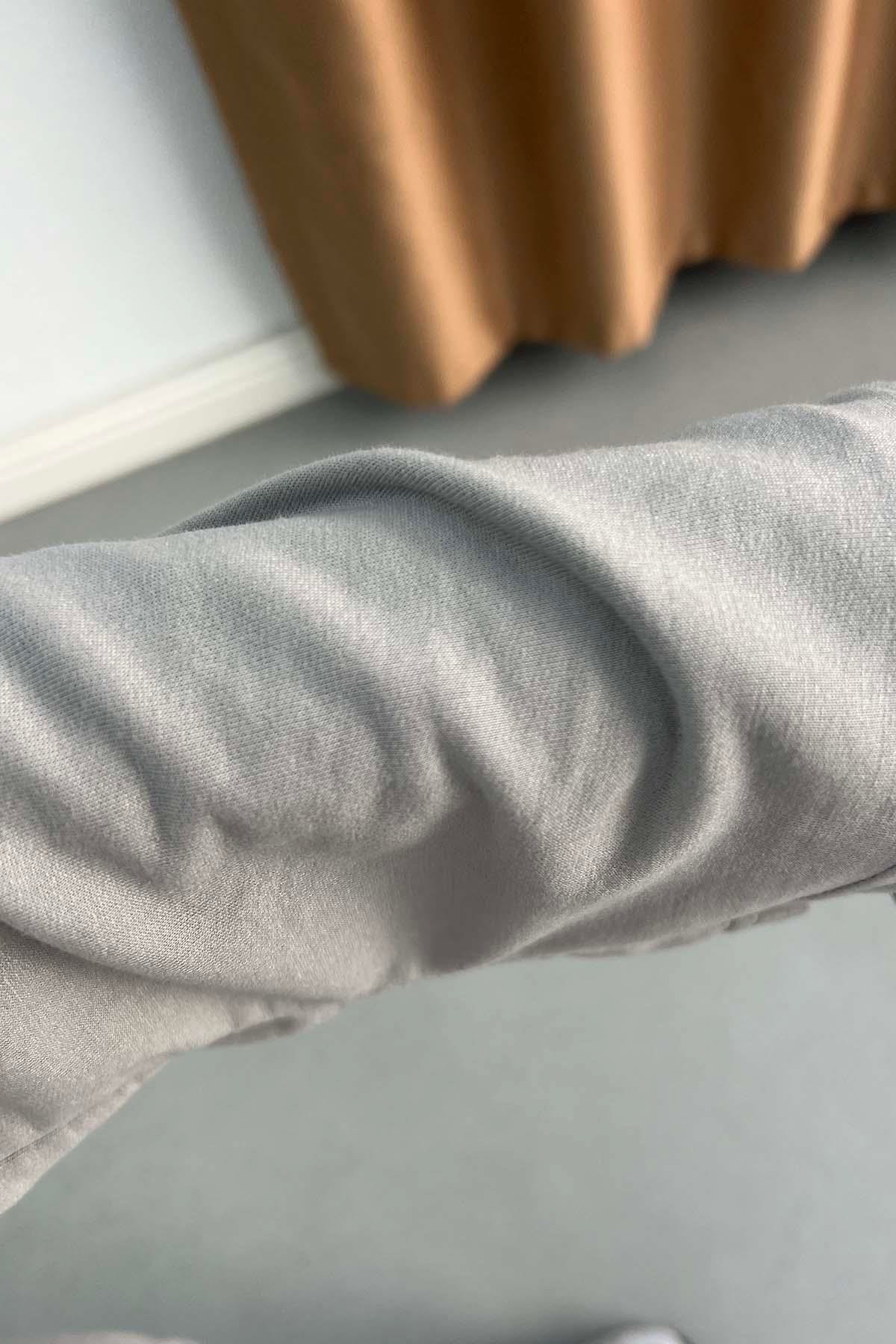 Love &  Letter Nakışlı Oversize Sweatshirt Gri