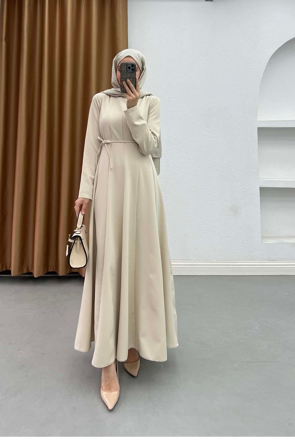 Minimalist Kesim Kemerli Elbise Bej