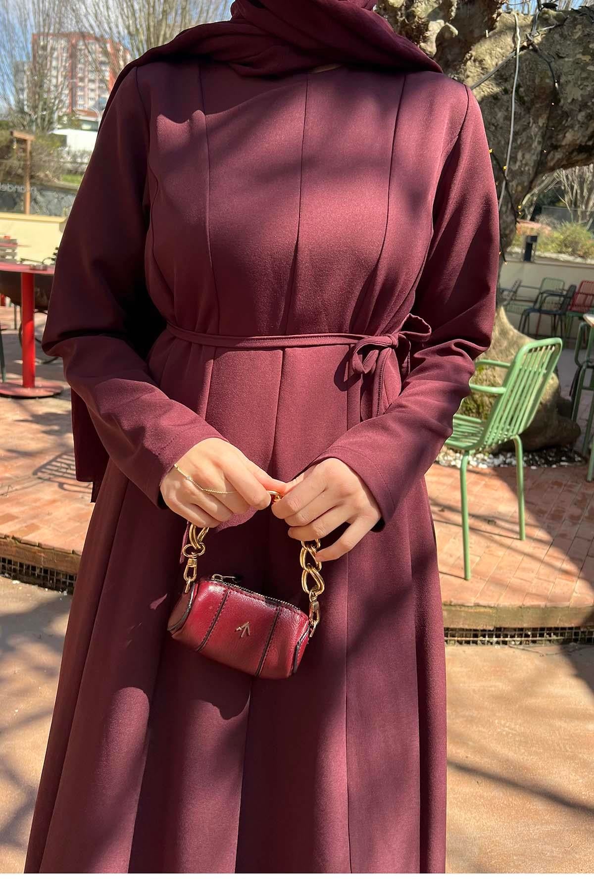 Minimalist Kesim Kemerli Elbise Bordo
