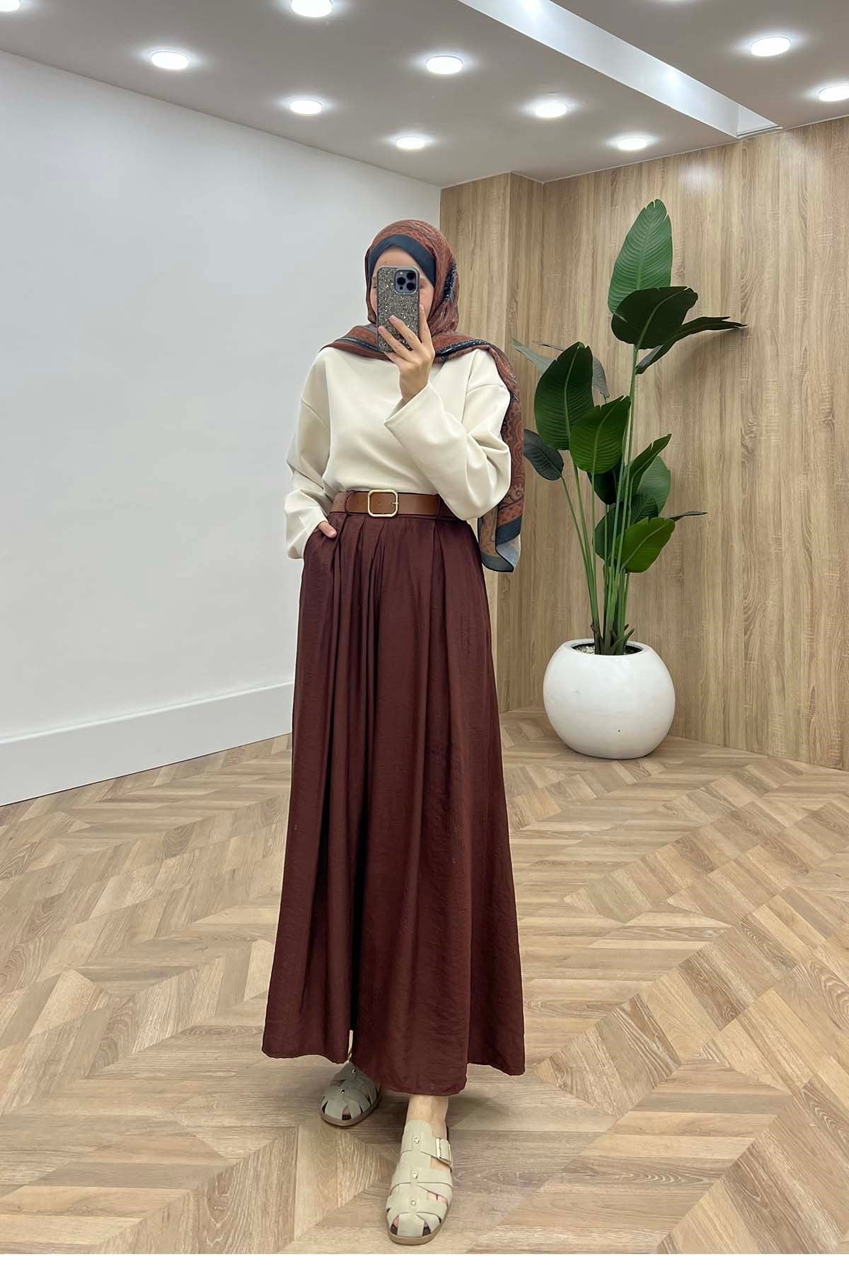 Modern Kemerli Dökümlü Çilek Pantalon Kahve