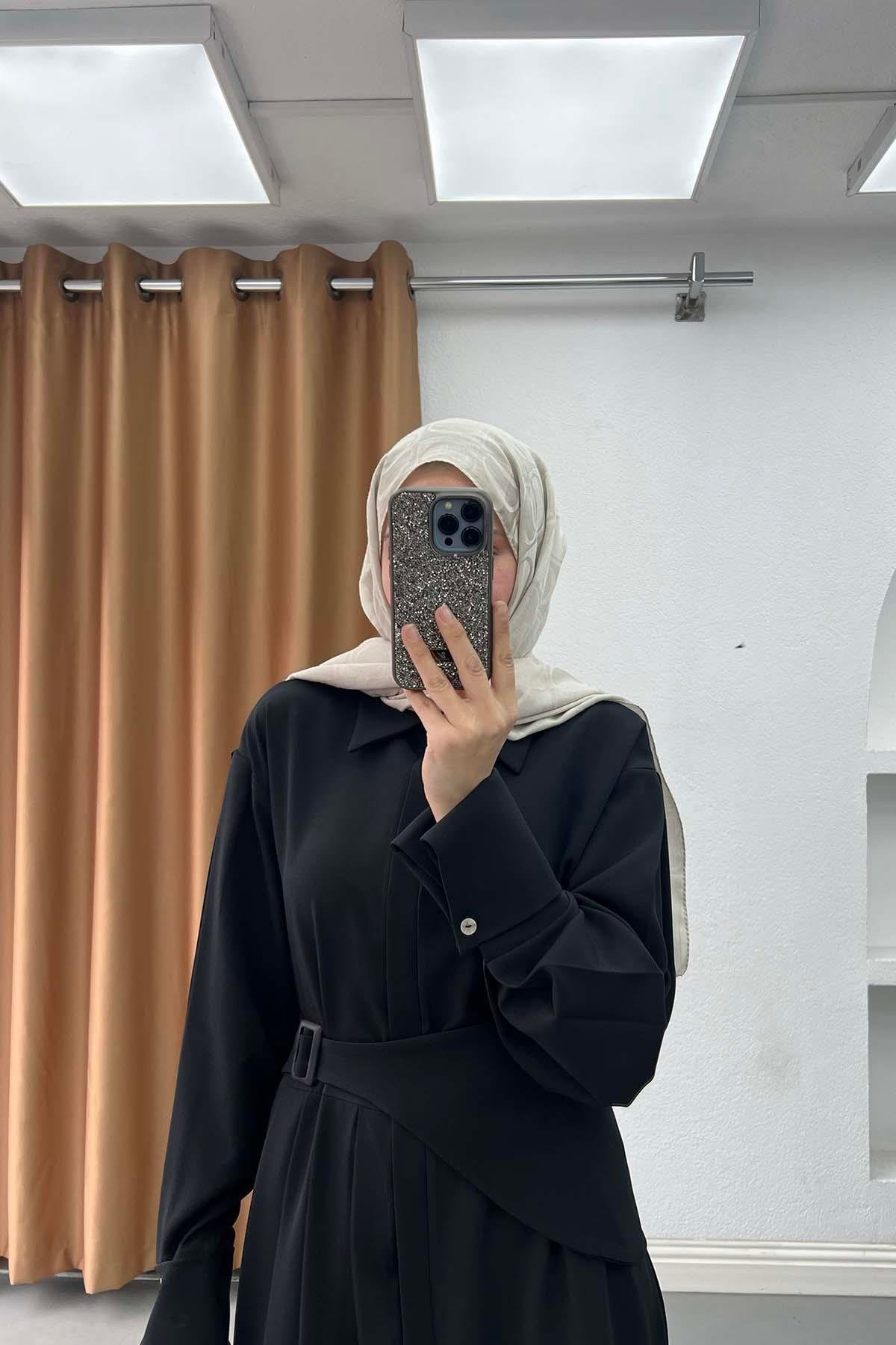 Modern Kesim Kemer Detaylı Elbise Siyah