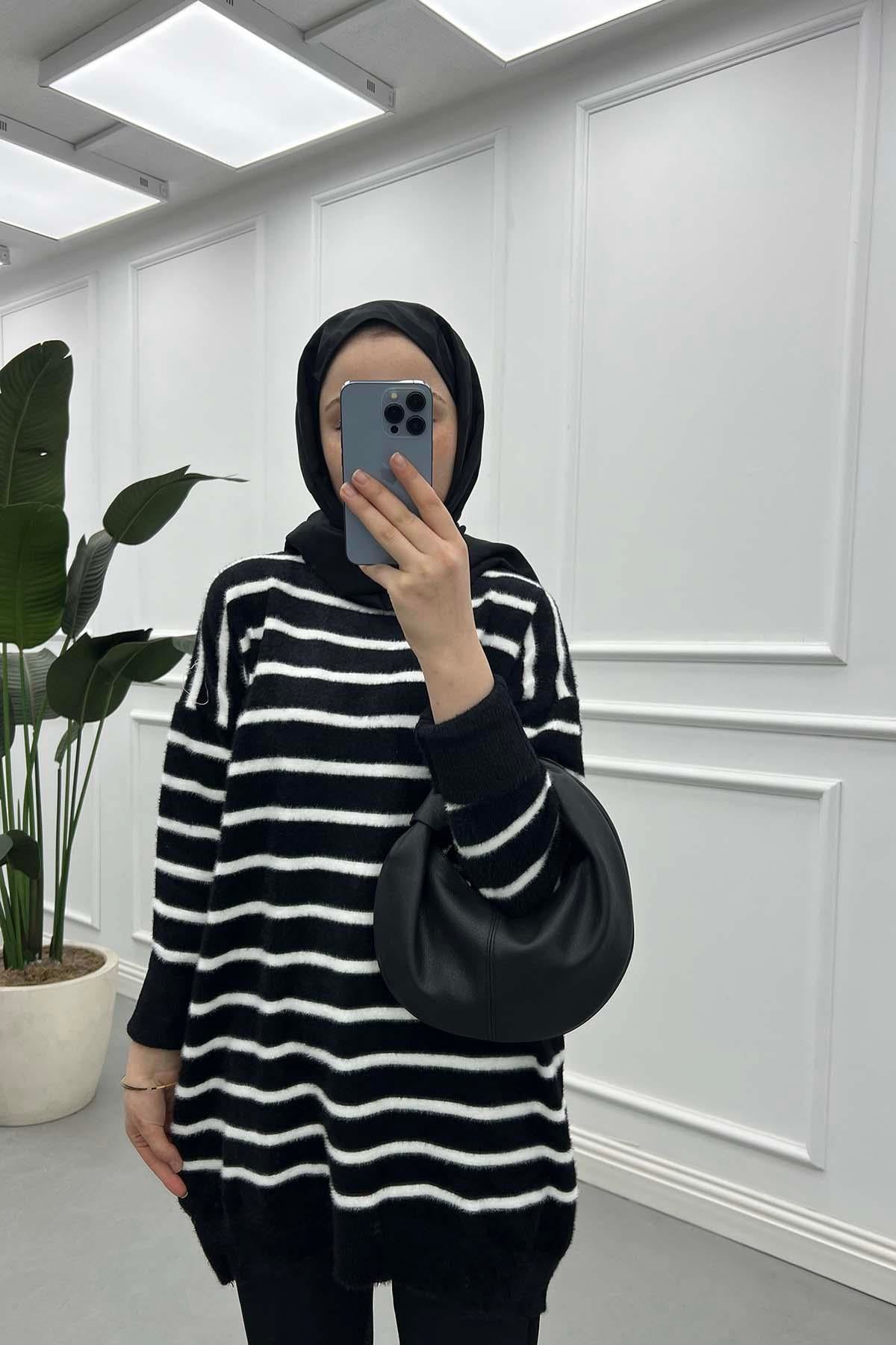Moher Görünümlü Çizgili Oversize Kazak Siyah