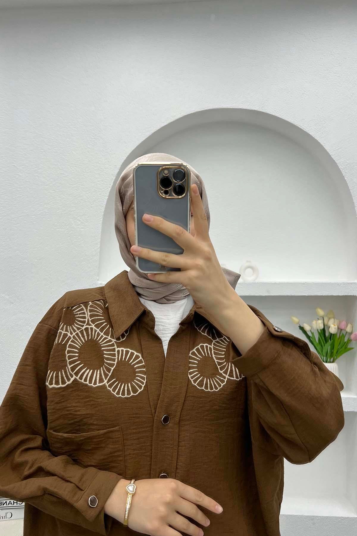 Nakışlı Oversize Gömlek Kahve