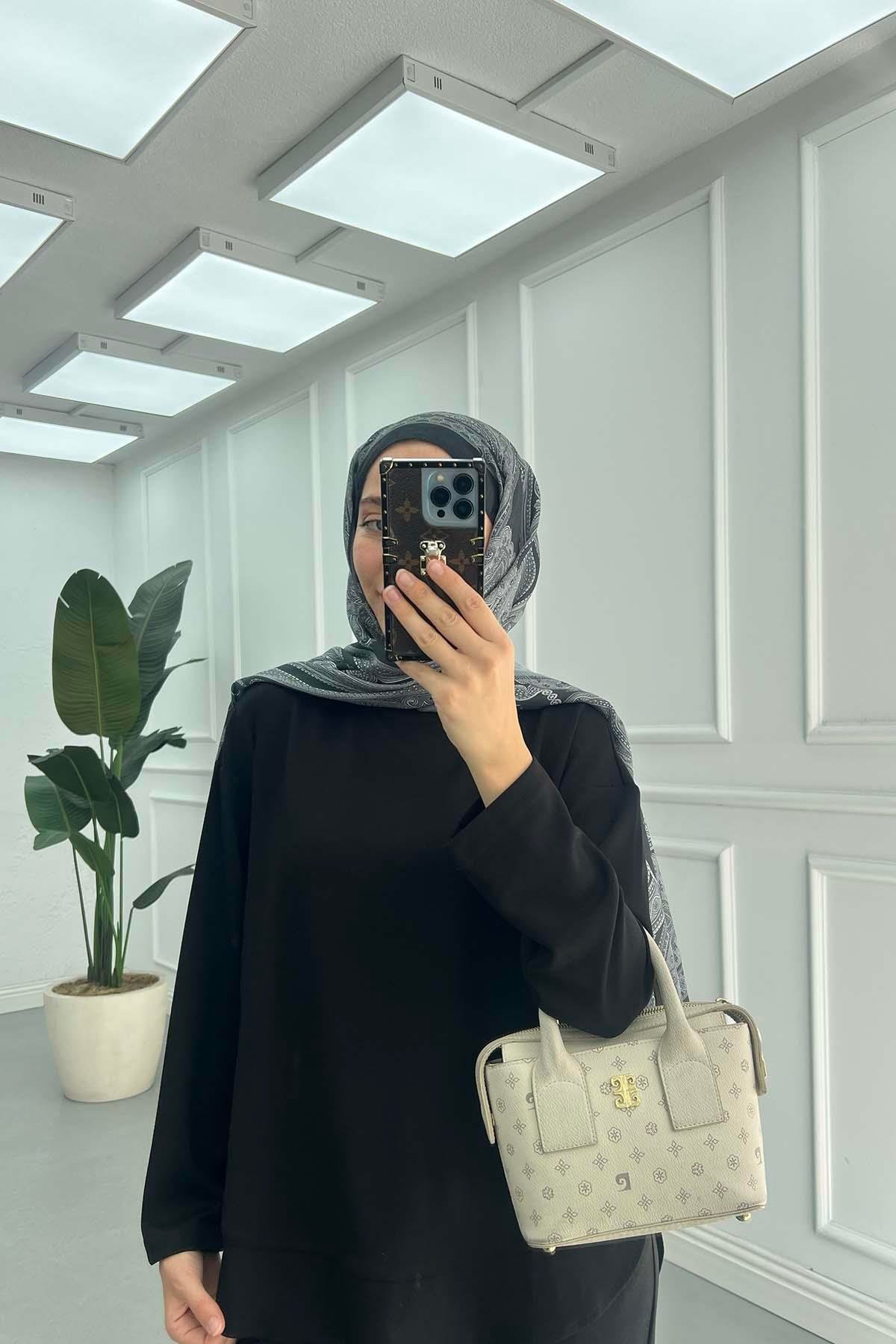 Oval Kesim Oysho Takım Siyah
